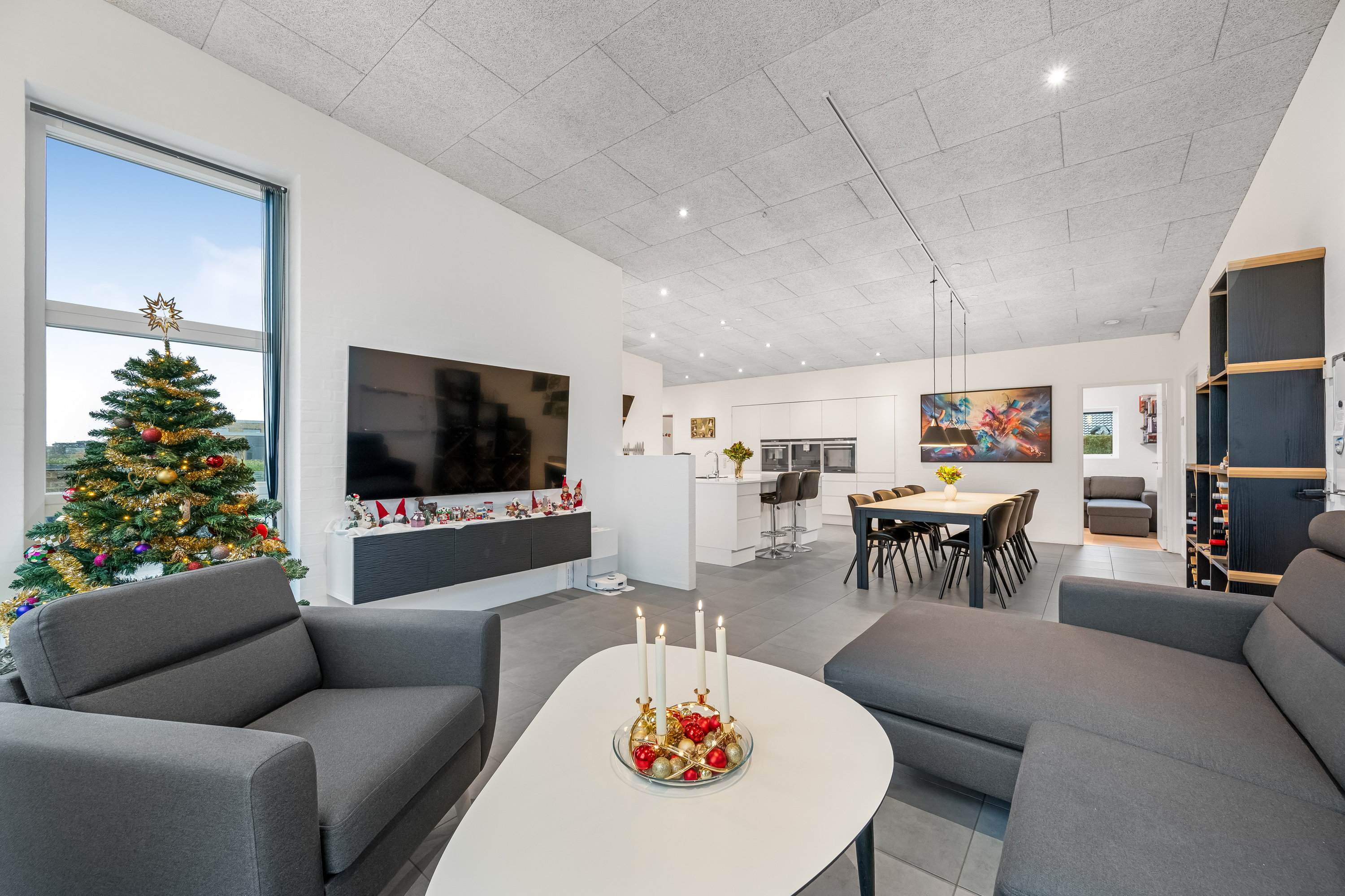 Fremhævet stue billede i fuldskærmstilstand. Billede af Hvedemarken 5, Rindum, 6950 Ringkøbing