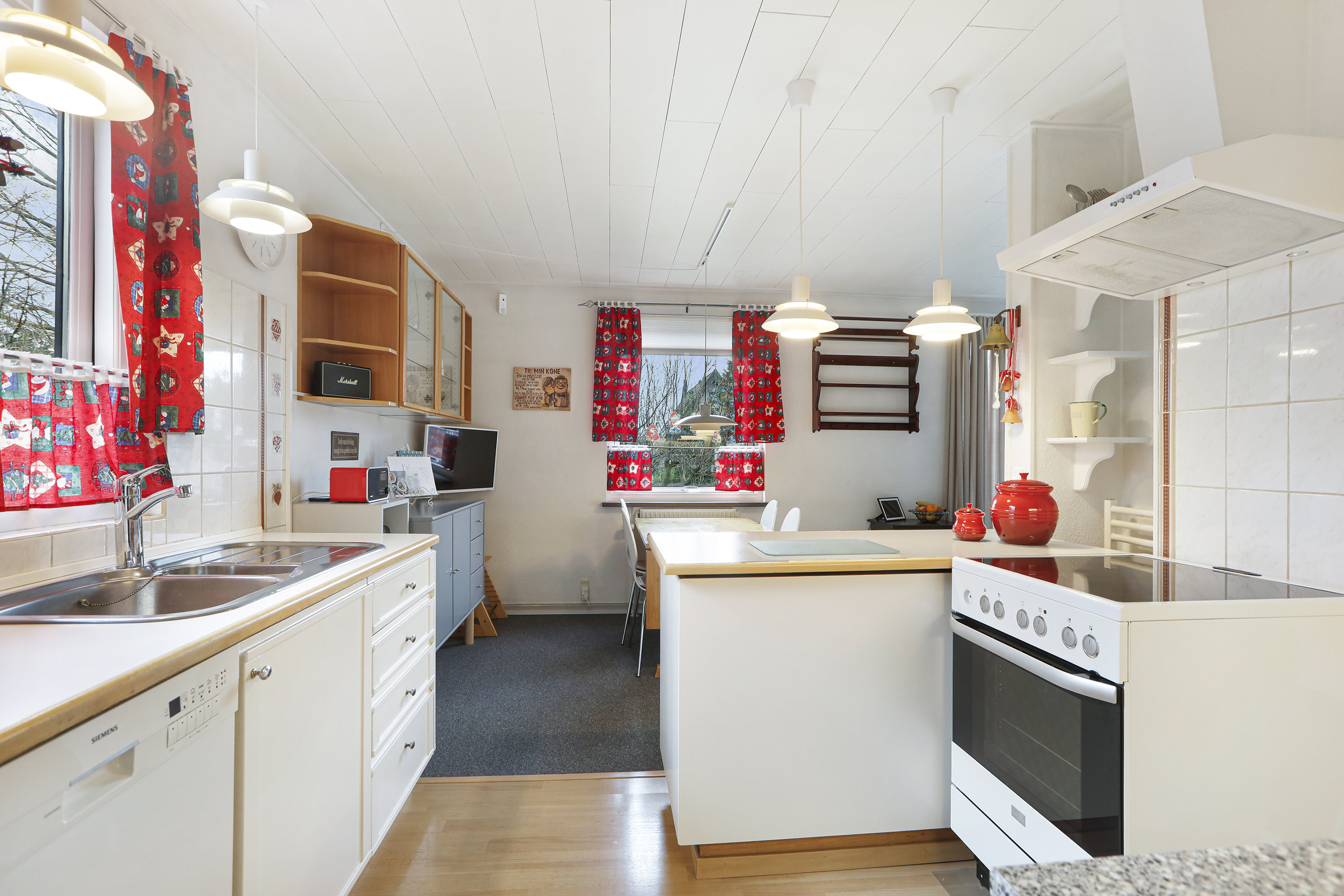 Fremhævet køkken billede i fuldskærmstilstand. Billede af Marievej 24, 2740 Skovlunde