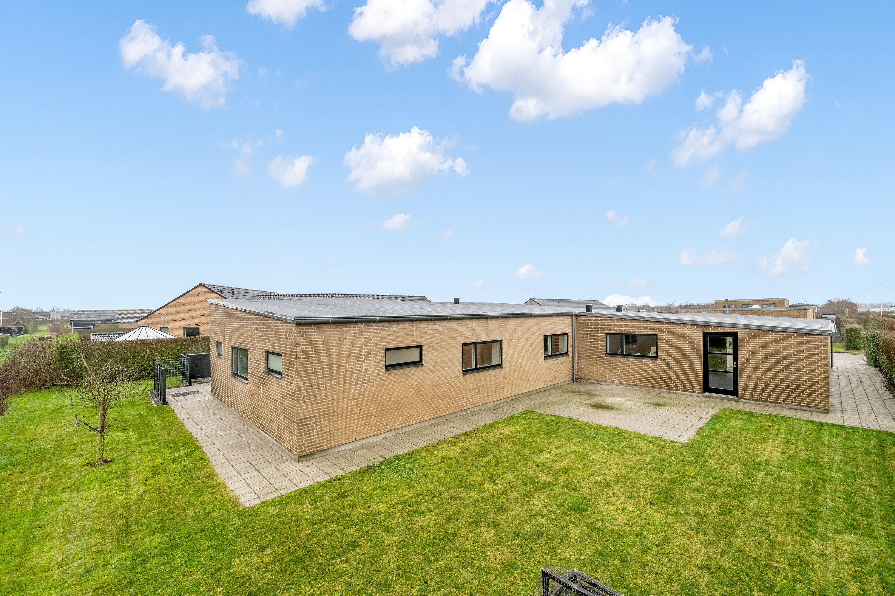 Fremhævet have billede i fuldskærmstilstand. Billede af Hvedemarken 5, Rindum, 6950 Ringkøbing