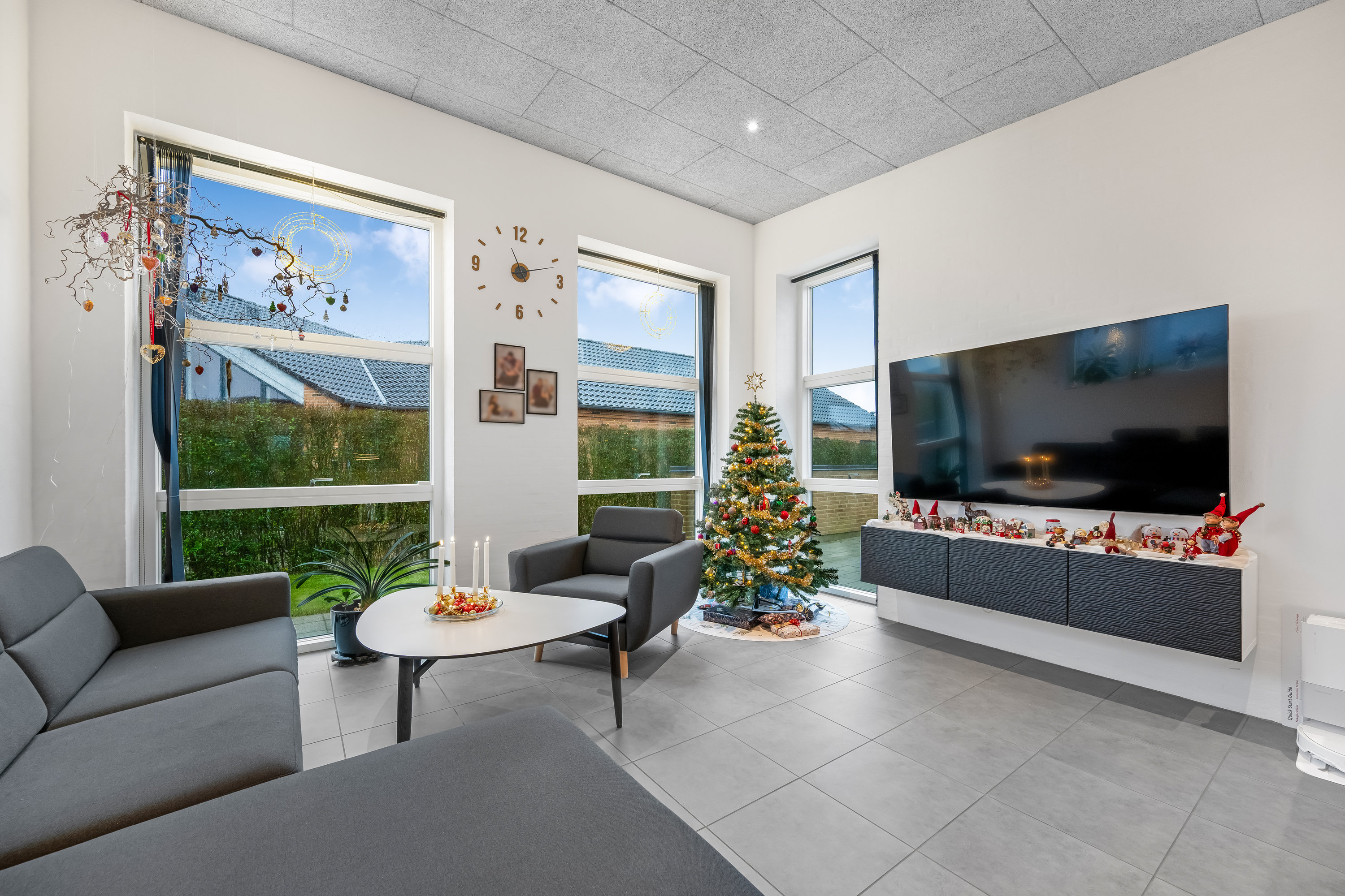 Fremhævet stue billede i fuldskærmstilstand. Billede af Hvedemarken 5, Rindum, 6950 Ringkøbing