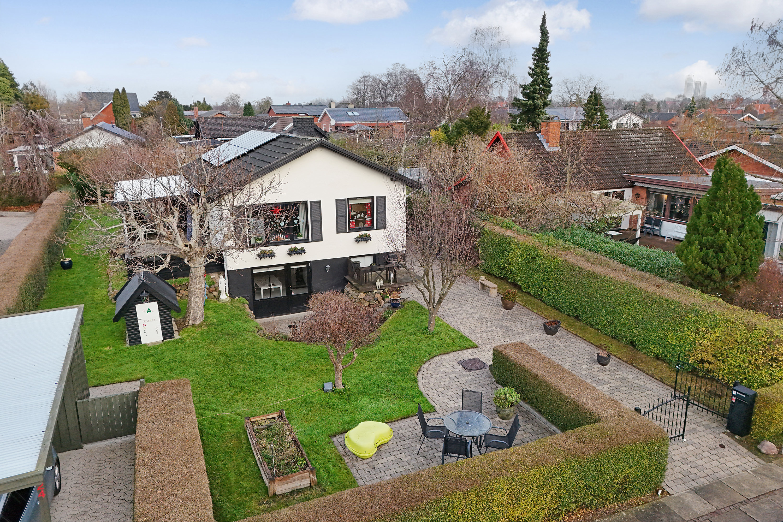 Fremhævet set oppefra billede i fuldskærmstilstand. Billede af Marievej 24, 2740 Skovlunde