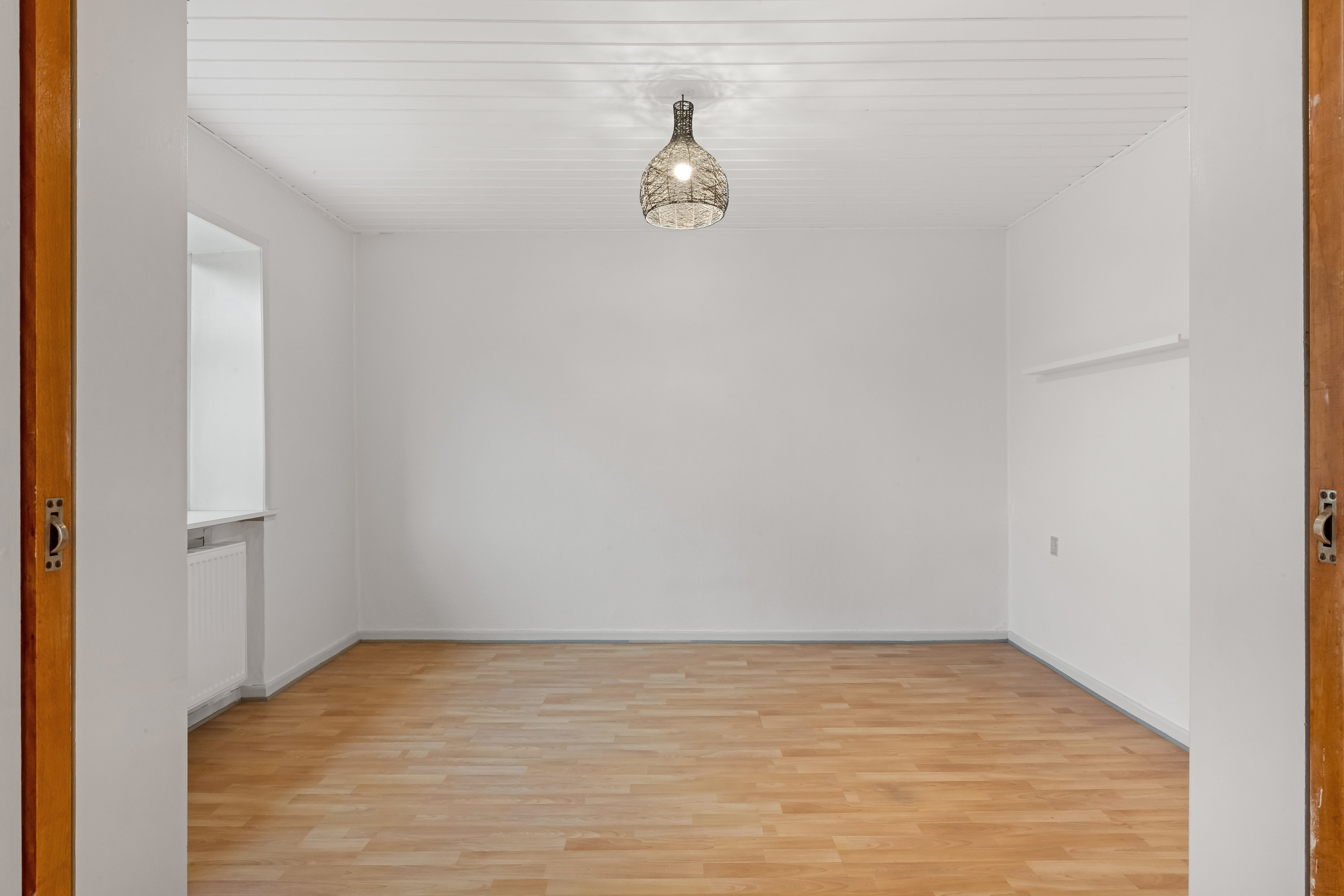 Fremhævet stue billede i fuldskærmstilstand. Billede af Vardevej 64, 6880 Tarm