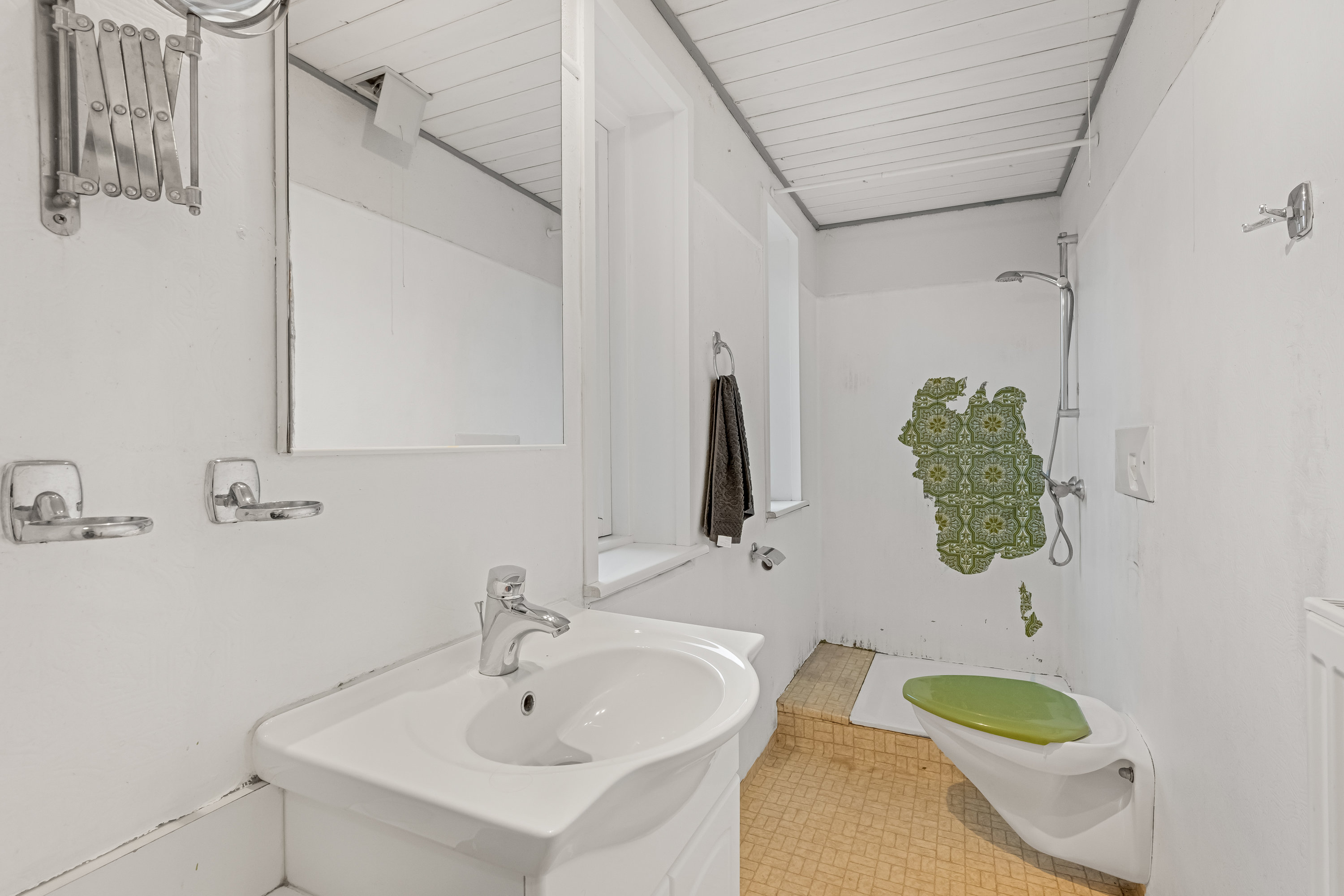 Fremhævet badeværelse billede i fuldskærmstilstand. Billede af Vardevej 64, 6880 Tarm