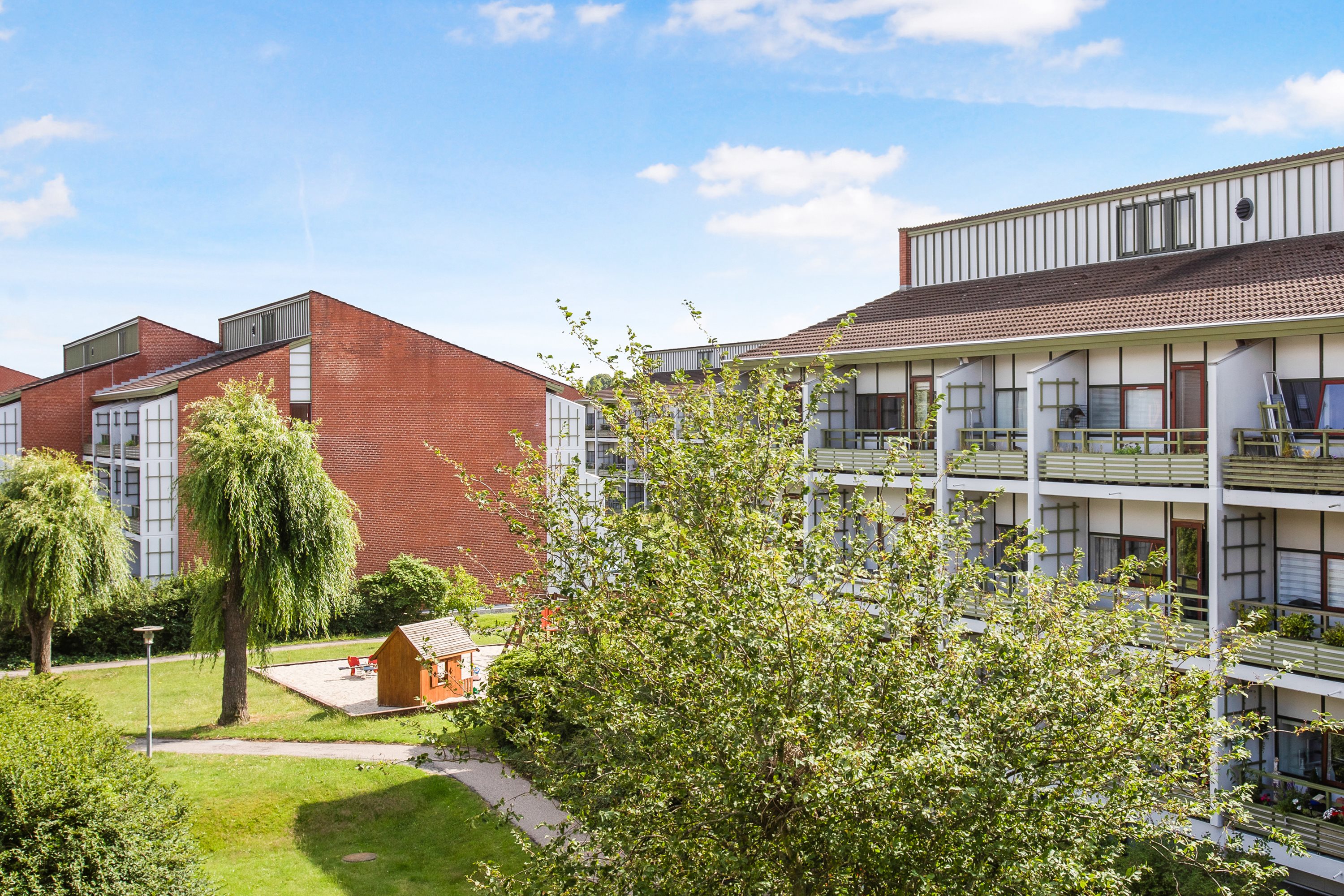 Miniaturebillede 1: udsigt. Billede af Pærevangen 16, 2. mf., Smørumnedre, 2765 Smørum