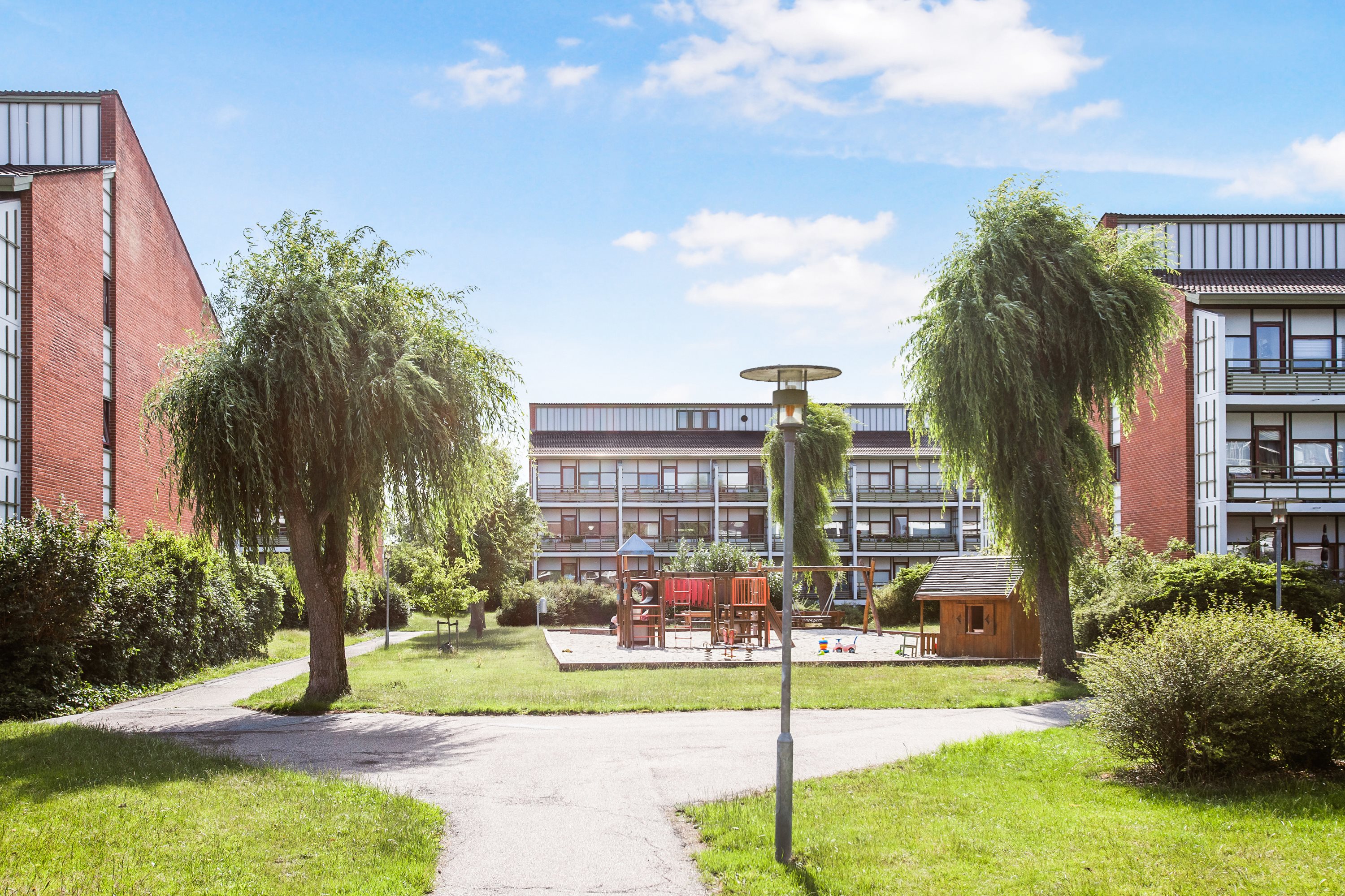 Fremhævet ejendommen billede i fuldskærmstilstand. Billede af Pærevangen 16, 2. mf., Smørumnedre, 2765 Smørum