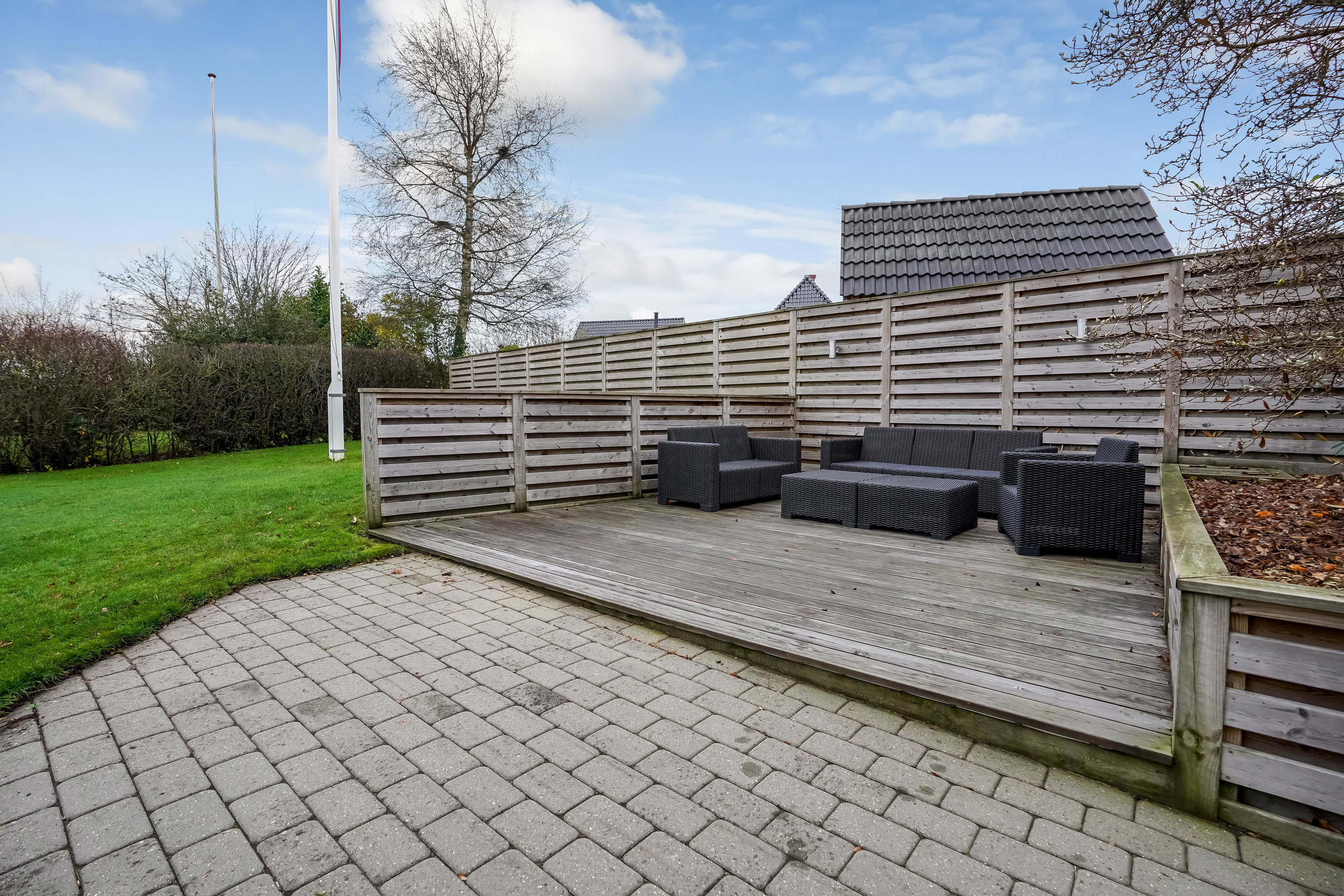 Fremhævet terrasse billede i fuldskærmstilstand. Billede af Enebærvej 22, 5500 Middelfart