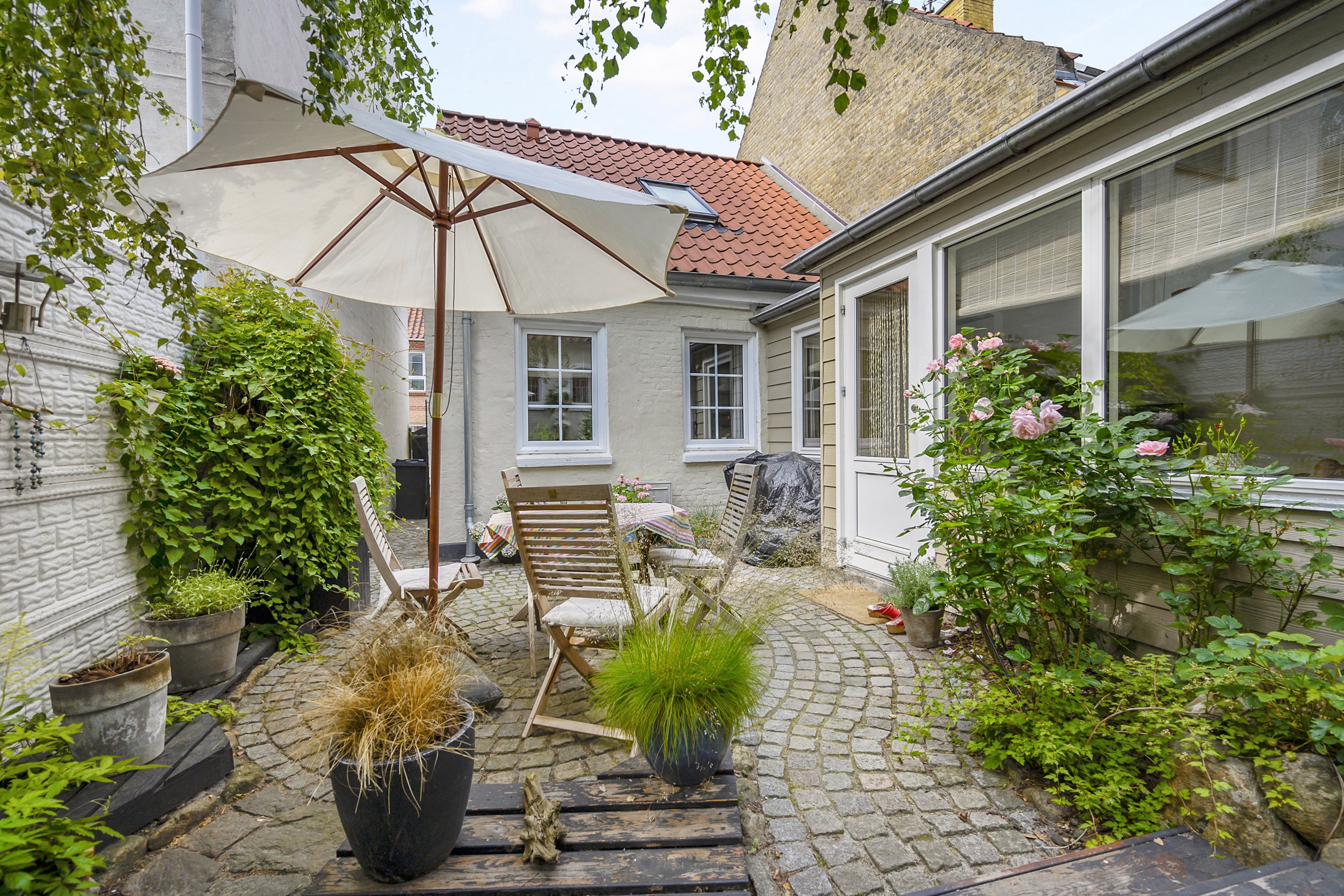 Fremhævet gårdhave billede i fuldskærmstilstand. Billede af Skibsgade 22, 9500 Hobro