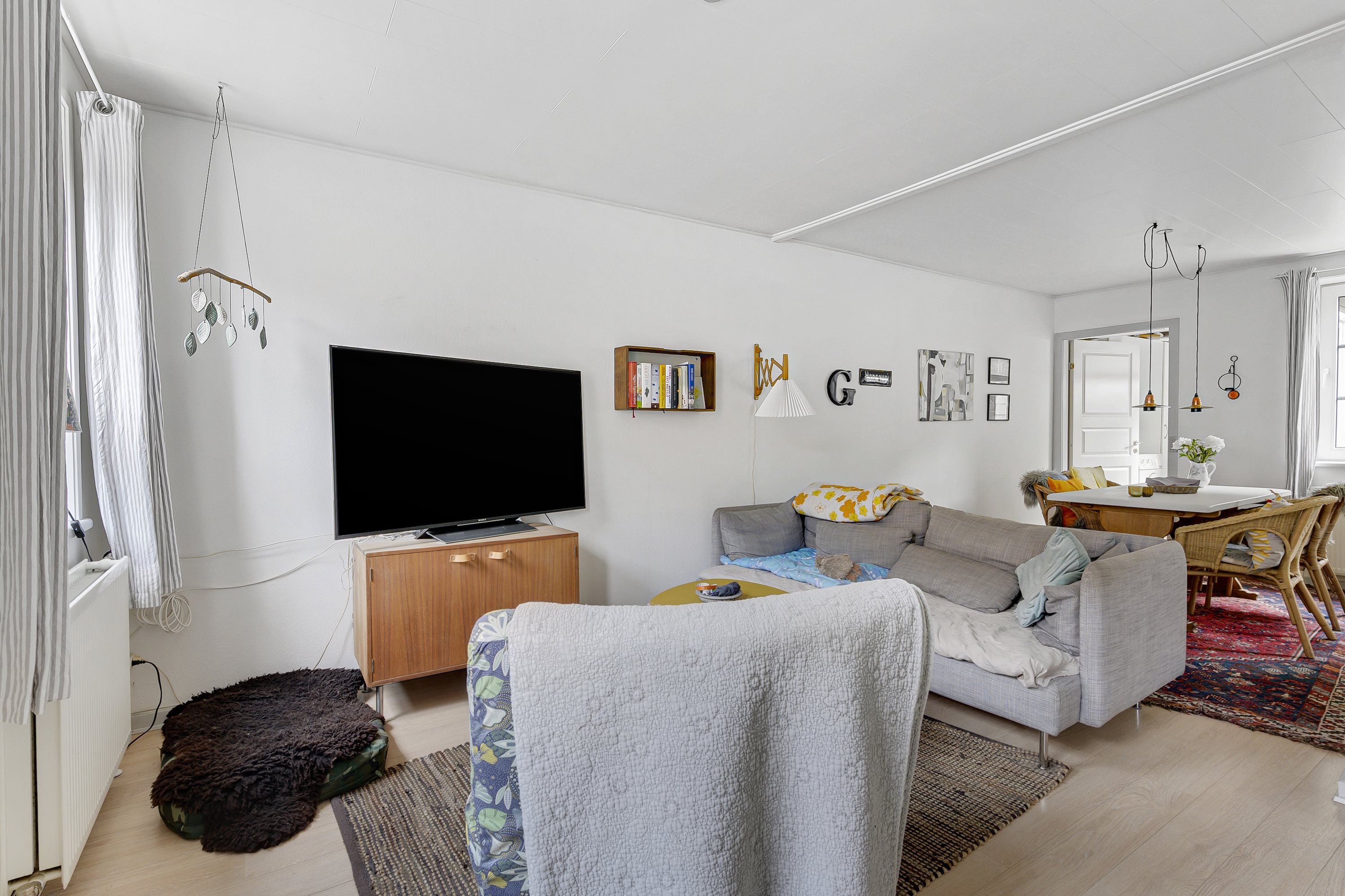 Fremhævet stue billede i fuldskærmstilstand. Billede af Skibsgade 22, 9500 Hobro