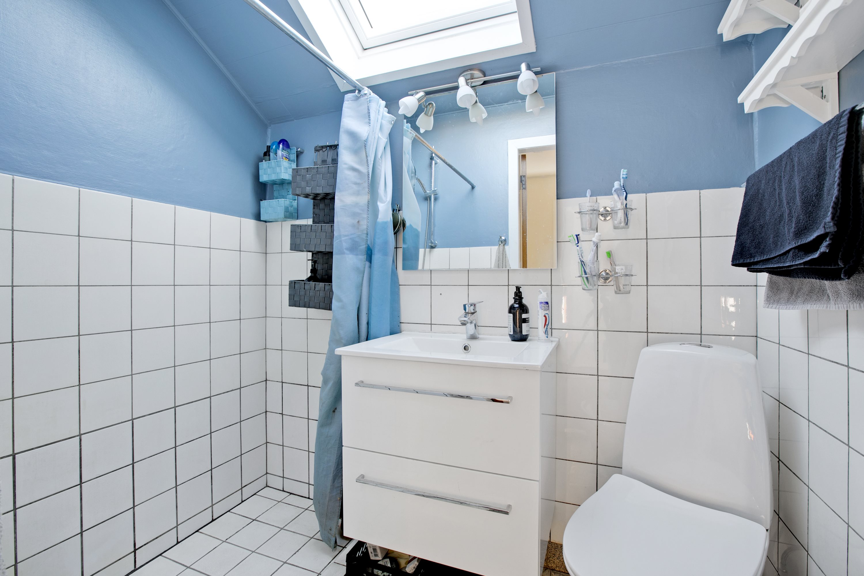 Fremhævet badeværelse billede i fuldskærmstilstand. Billede af Friheden 10, 9500 Hobro