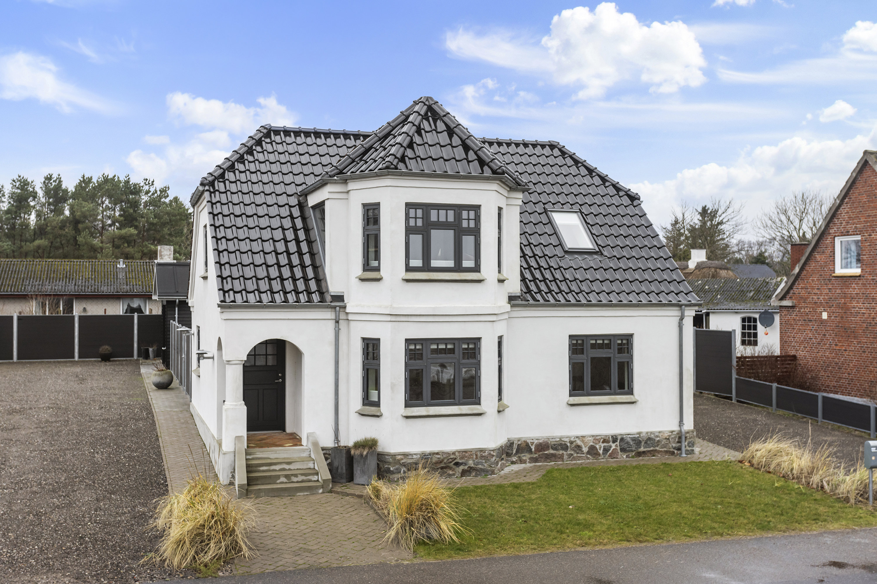 Miniaturebillede 1: facade. Billede af Klydevej 8, Voerså, 9300 Sæby