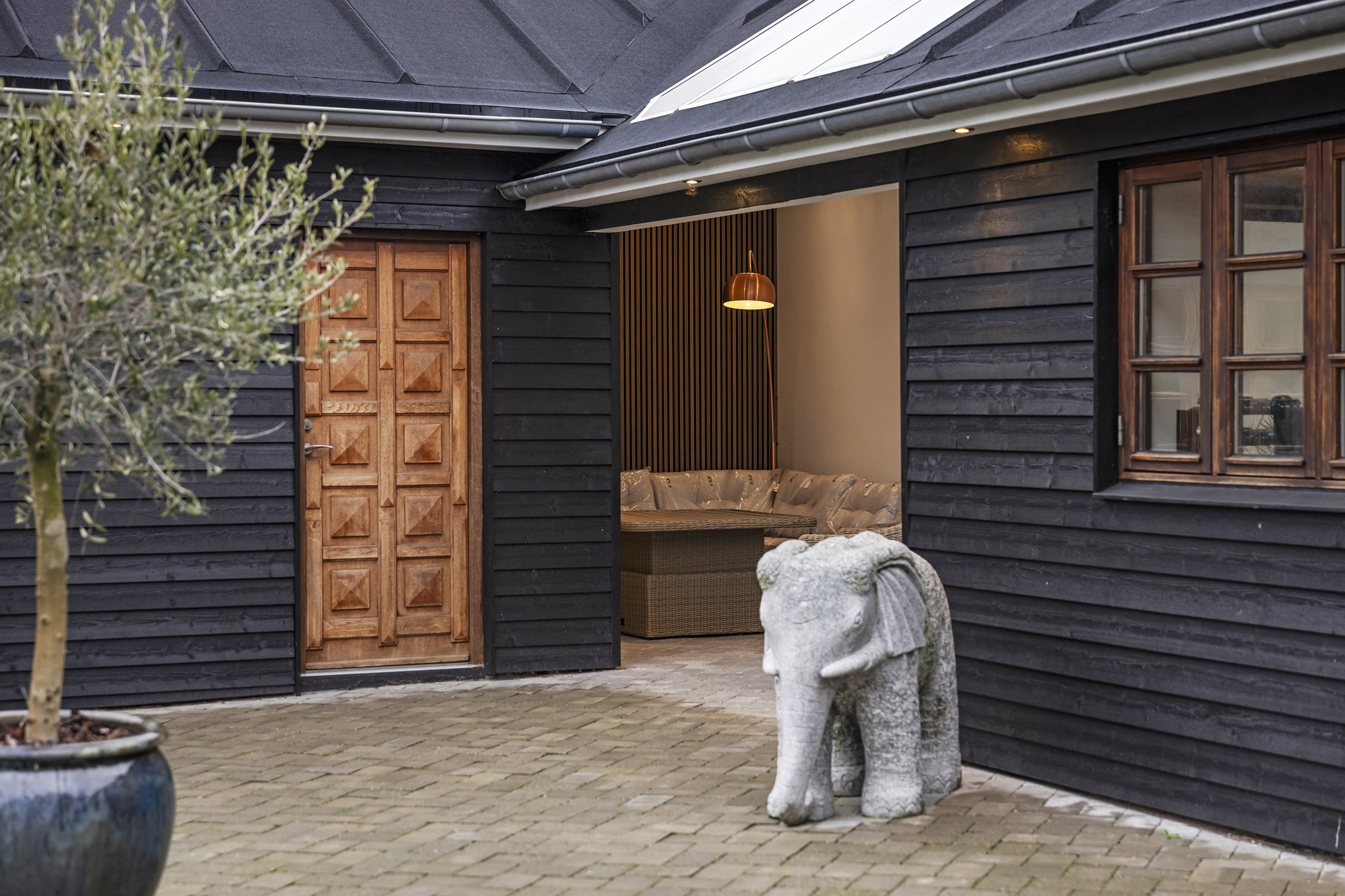 Fremhævet facade billede i fuldskærmstilstand. Billede af Klydevej 8, Voerså, 9300 Sæby