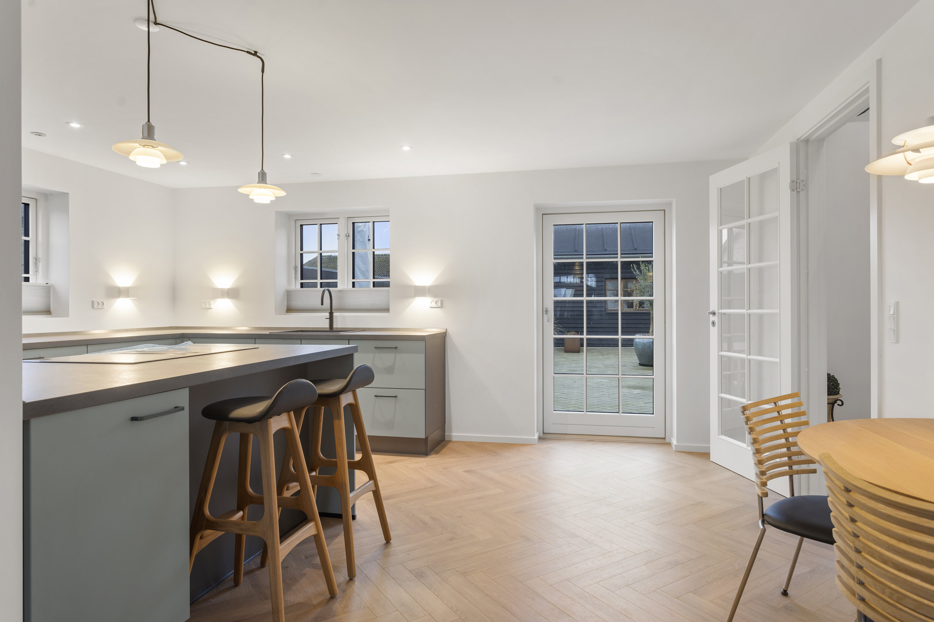 Fremhævet køkken billede i fuldskærmstilstand. Billede af Klydevej 8, Voerså, 9300 Sæby