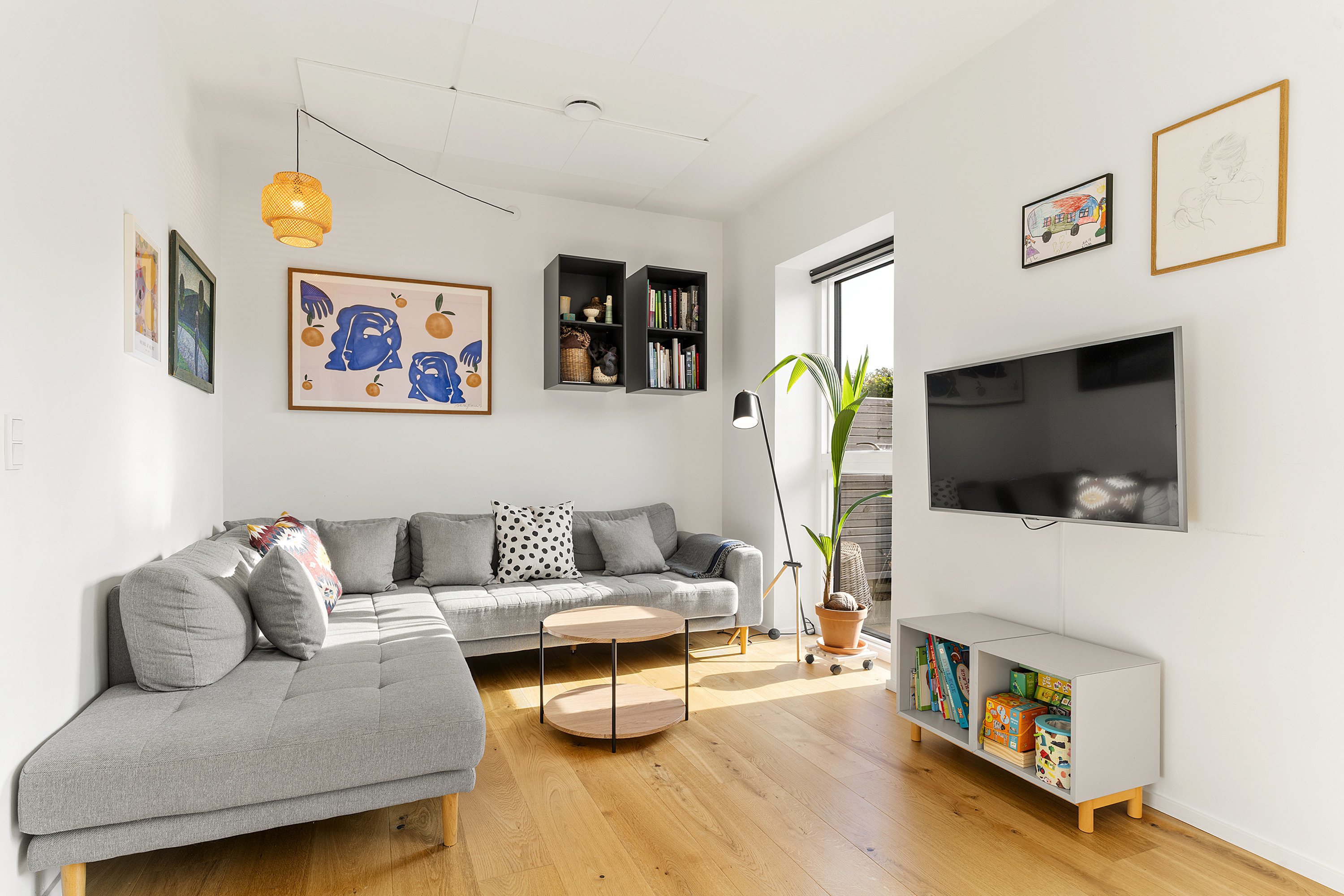 Fremhævet  billede i fuldskærmstilstand. Billede af Navervej 1N, 8382 Hinnerup