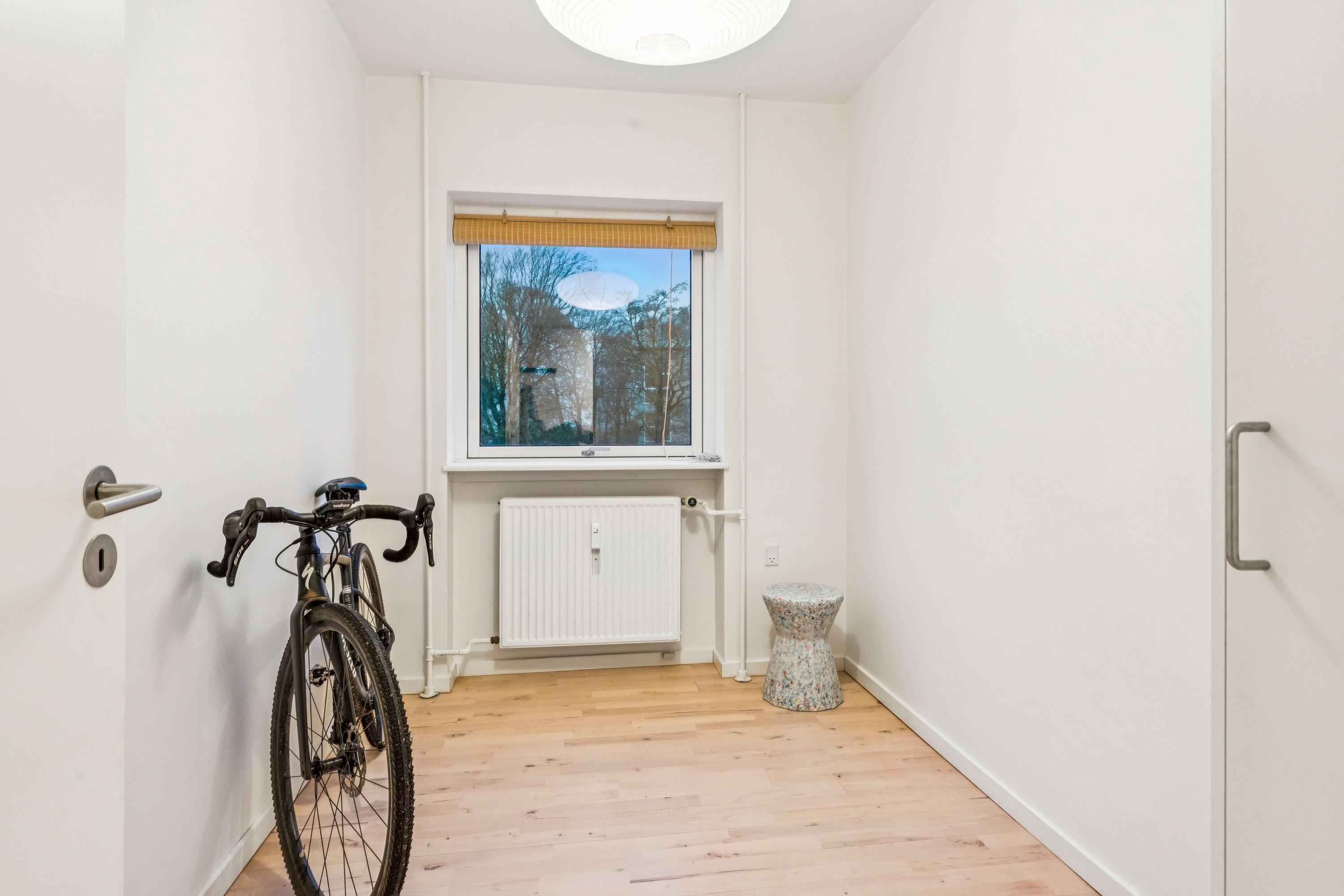 Fremhævet gang billede i fuldskærmstilstand. Billede af Fyrrebakken 4, 1. th., 9000 Aalborg