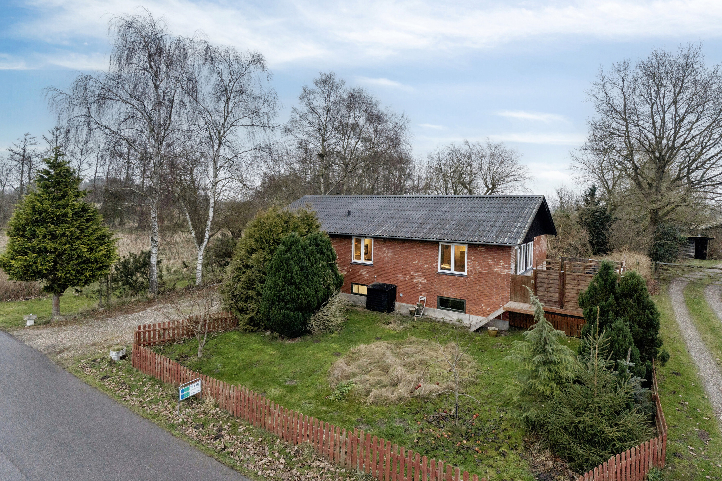 Villa: Set fra vejen på Solvangsvej 29, 4360 Kirke Eskilstrup