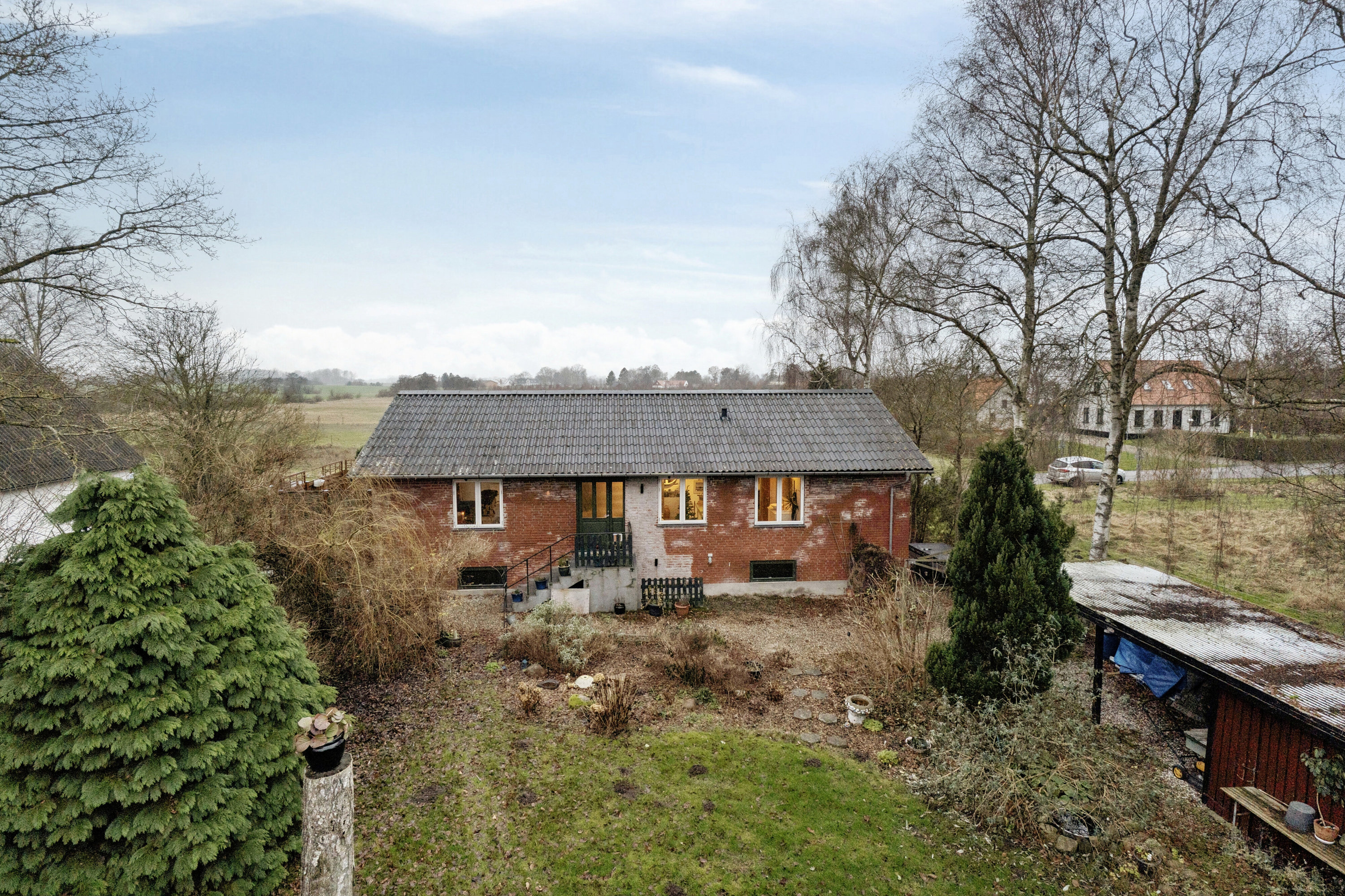 Fremhævet set fra haven billede i fuldskærmstilstand. Billede af Solvangsvej 29, 4360 Kirke Eskilstrup