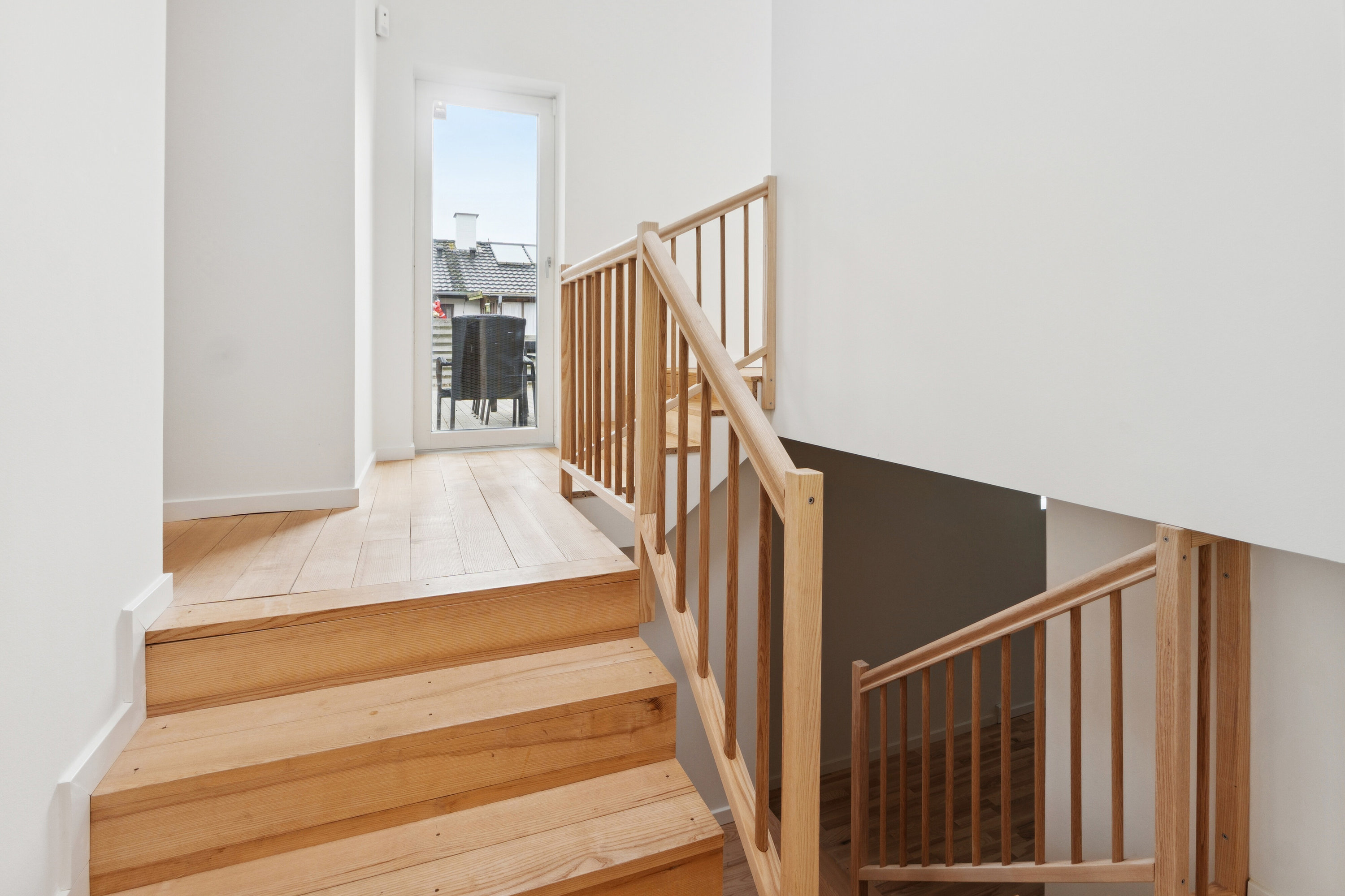 Fremhævet gang billede i fuldskærmstilstand. Billede af Knuds Alle 27, 2800 Kongens Lyngby