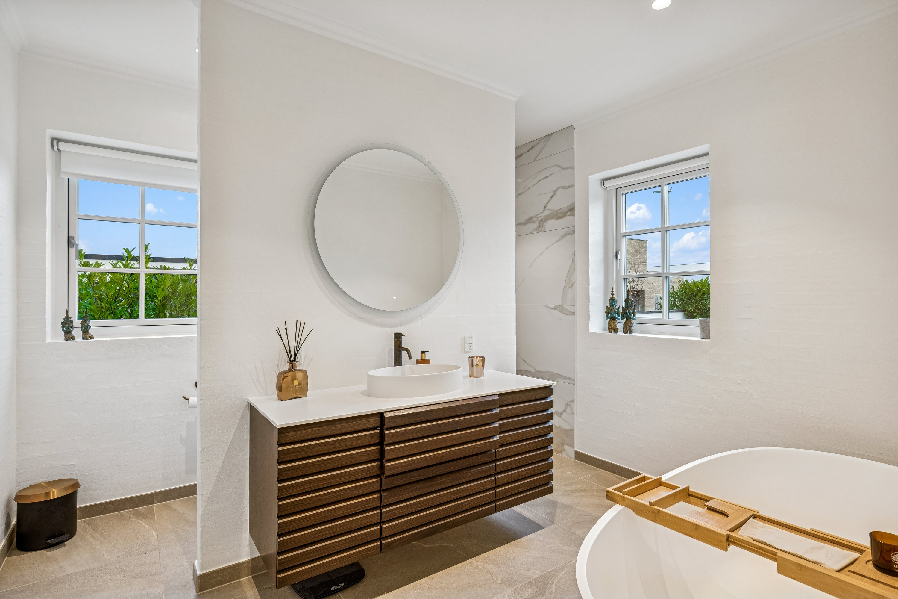 Fremhævet badeværelse billede i fuldskærmstilstand. Billede af Vorregårdsparken 61, Ugelbølle, 8410 Rønde