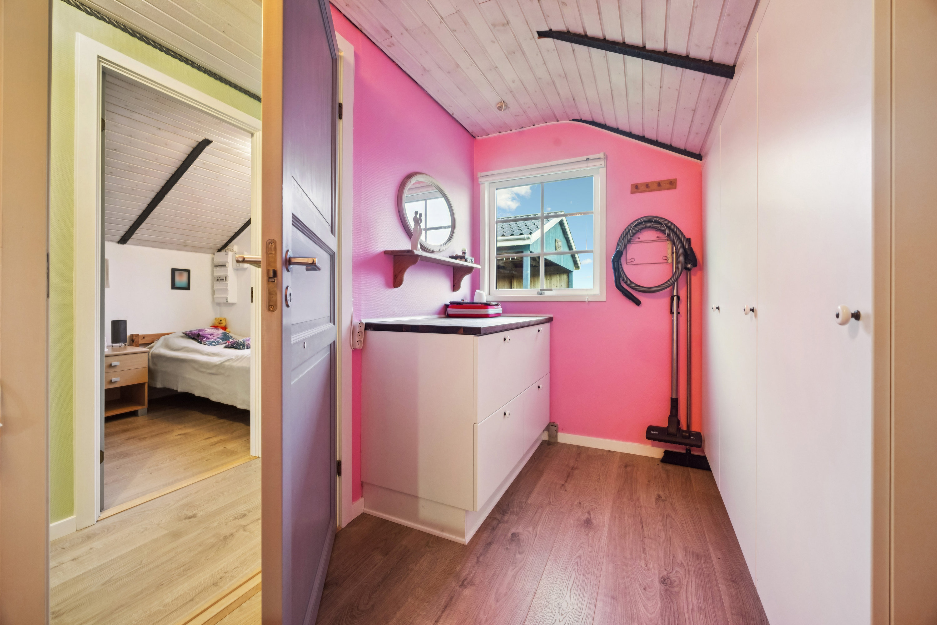 Fremhævet værelse billede i fuldskærmstilstand. Billede af Rødgræsvej 1, Hou, 9370 Hals