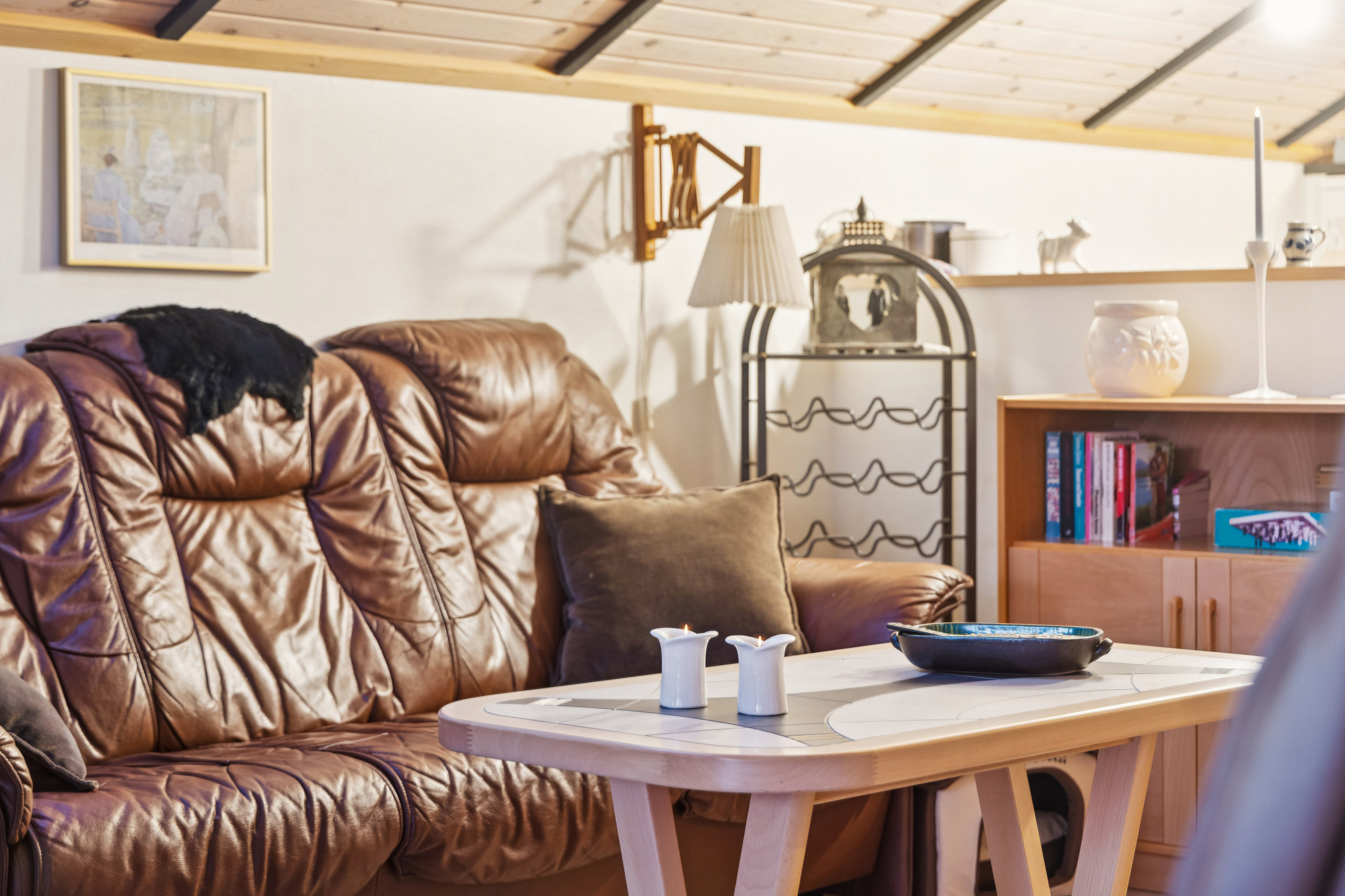 Fremhævet stue billede i fuldskærmstilstand. Billede af Rødgræsvej 1, Hou, 9370 Hals