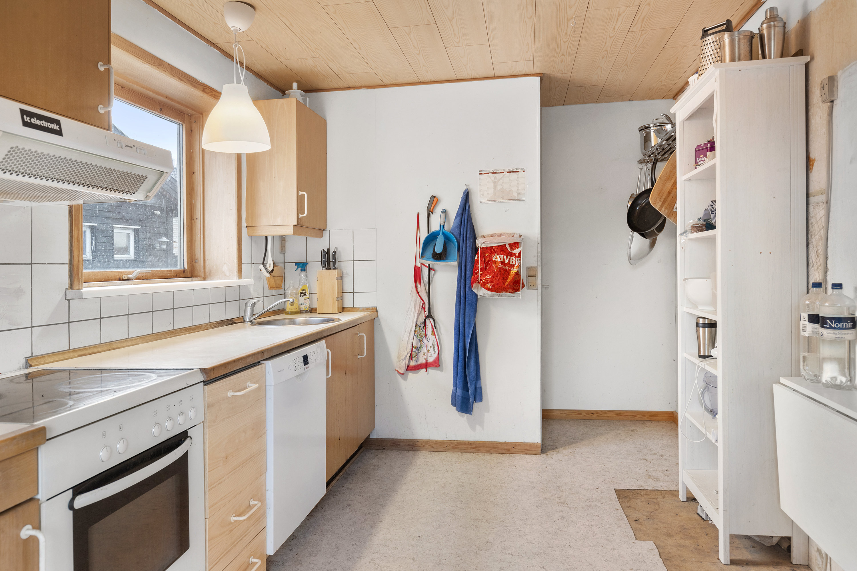 Miniaturebillede 2: køkken. Billede af Tolstrupvej 64, 9700 Brønderslev