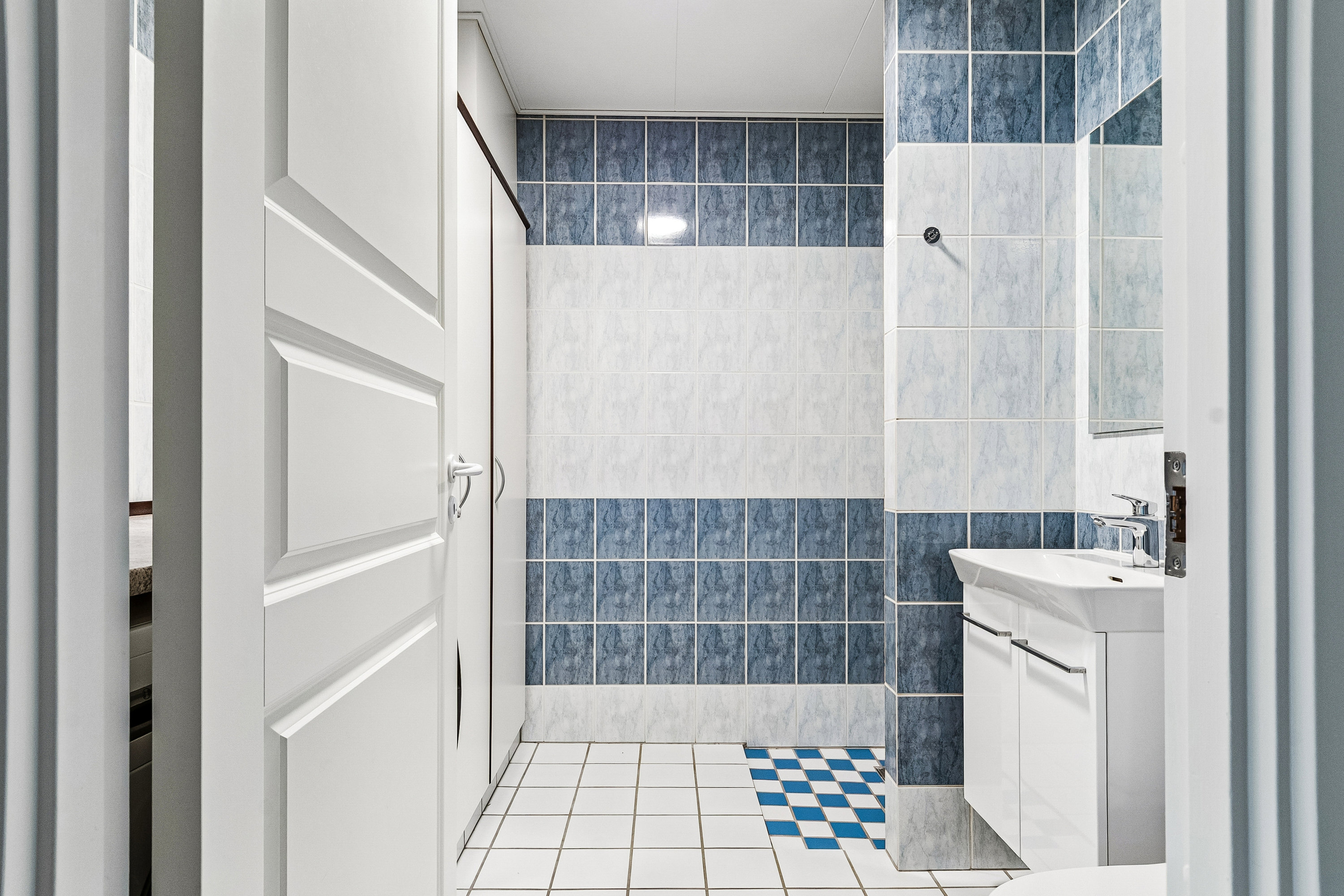 Fremhævet badeværelse billede i fuldskærmstilstand. Billede af Hyld Ager 128, 2770 Kastrup