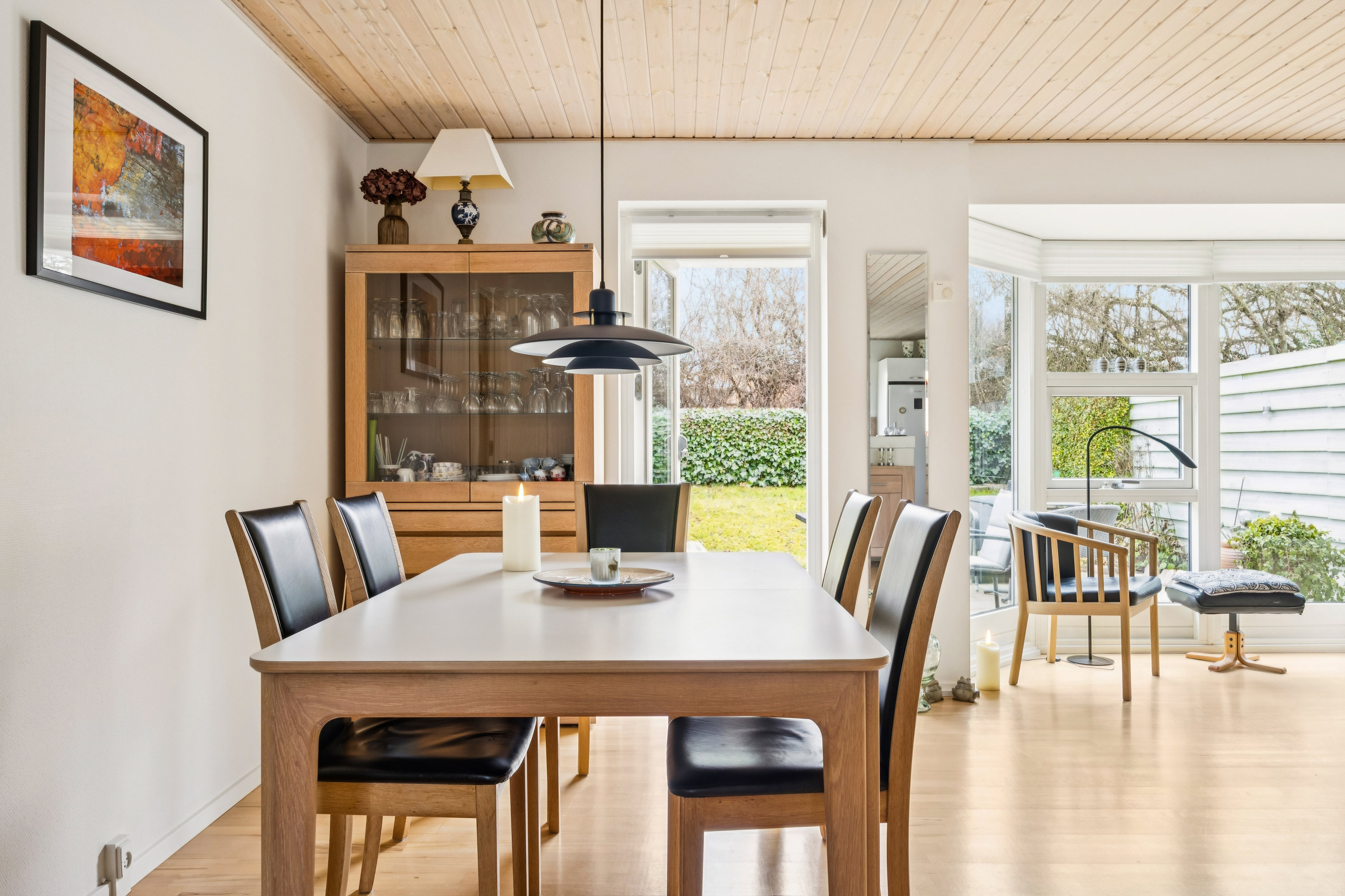 Fremhævet stue billede i fuldskærmstilstand. Billede af Nørrehegnet 8, 4600 Køge