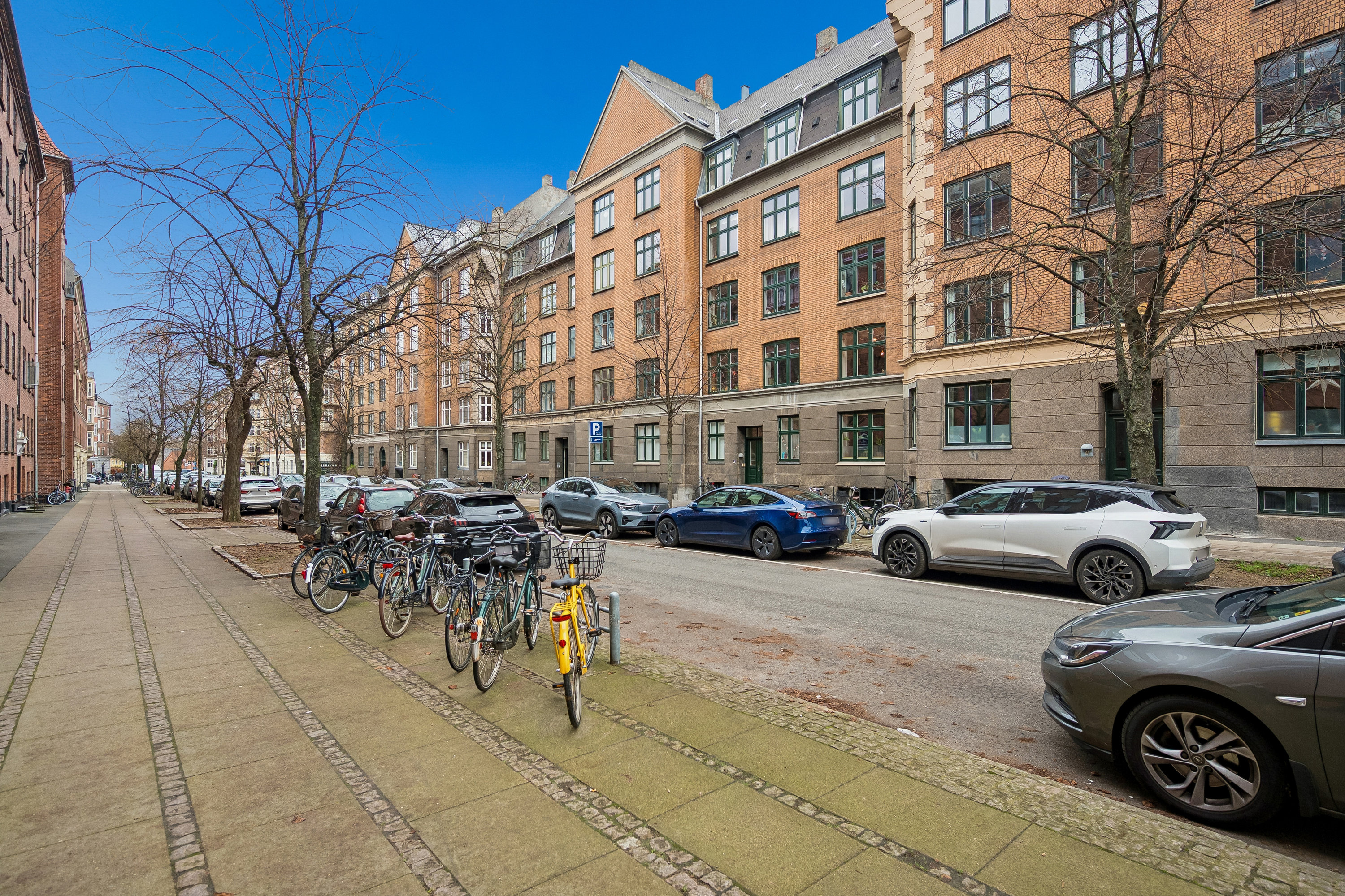 Fremhævet  billede i fuldskærmstilstand. Billede af Mølle Allé 6, 1. tv., 2500 Valby