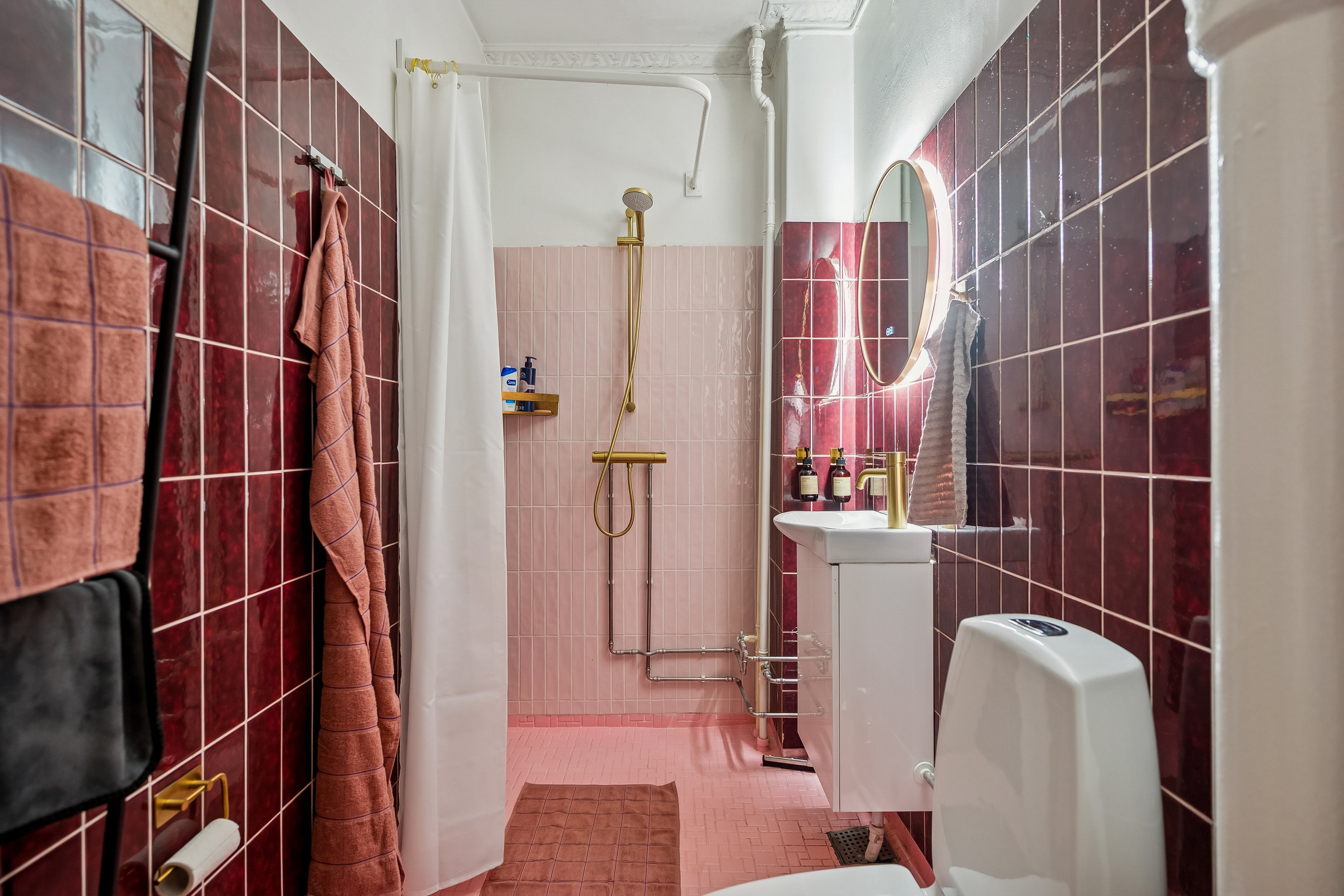 Fremhævet  billede i fuldskærmstilstand. Billede af Mølle Allé 6, 1. tv., 2500 Valby