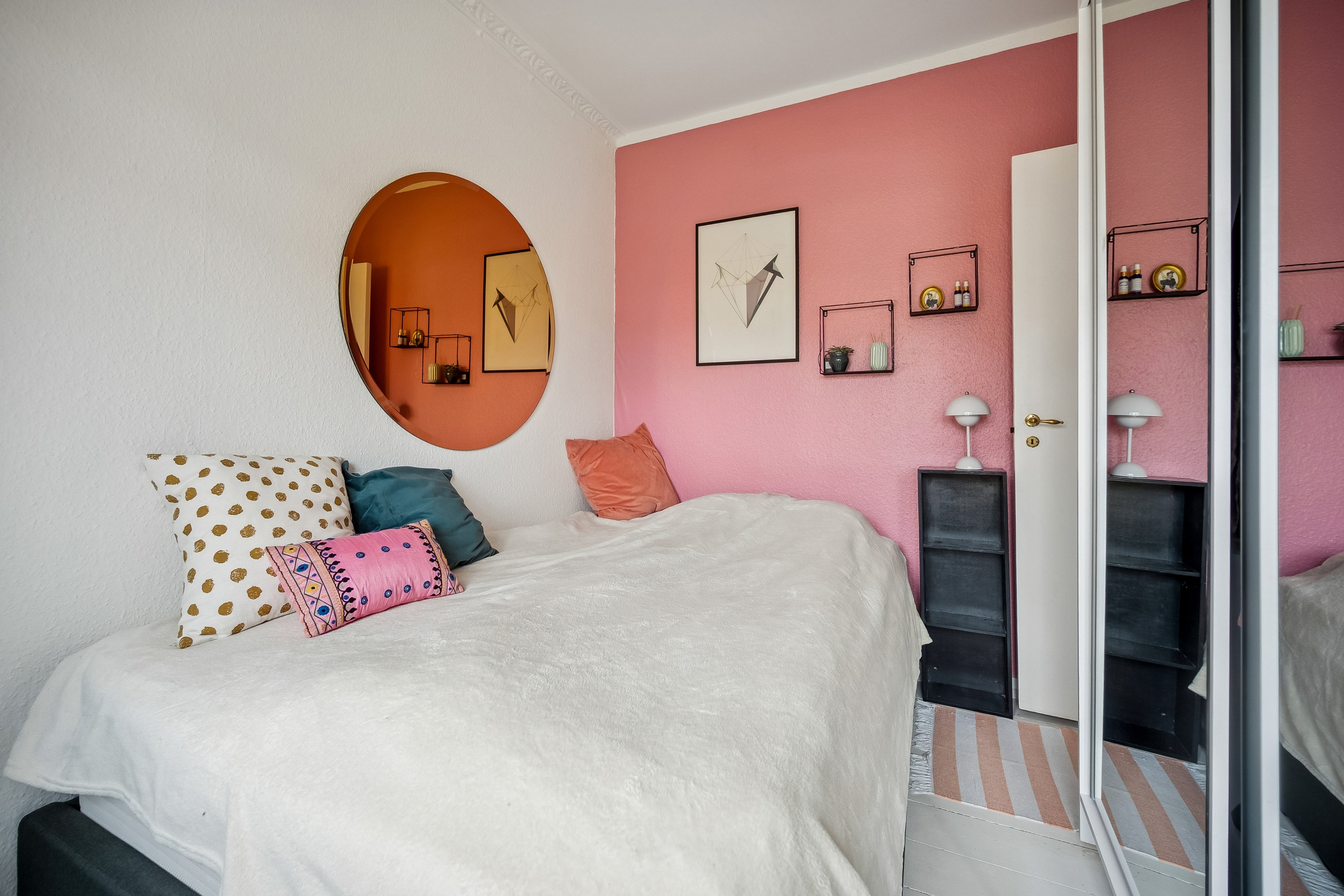 Fremhævet  billede i fuldskærmstilstand. Billede af Mølle Allé 6, 1. tv., 2500 Valby