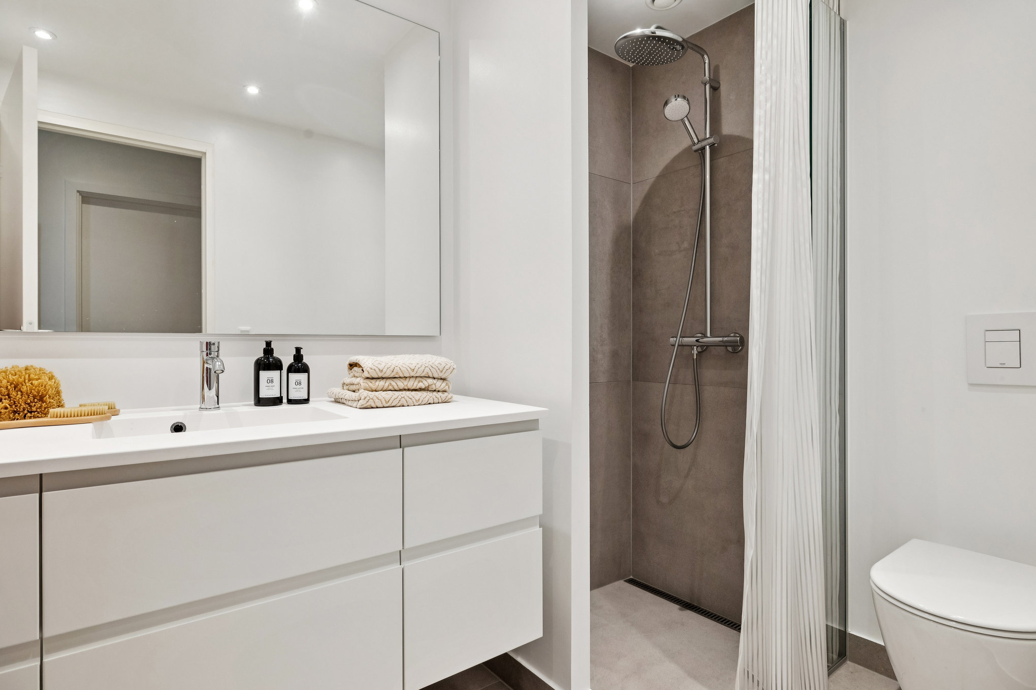 Fremhævet badeværelse billede i fuldskærmstilstand. Billede af Bryghusgade 5, 13. 39., 8900 Randers C