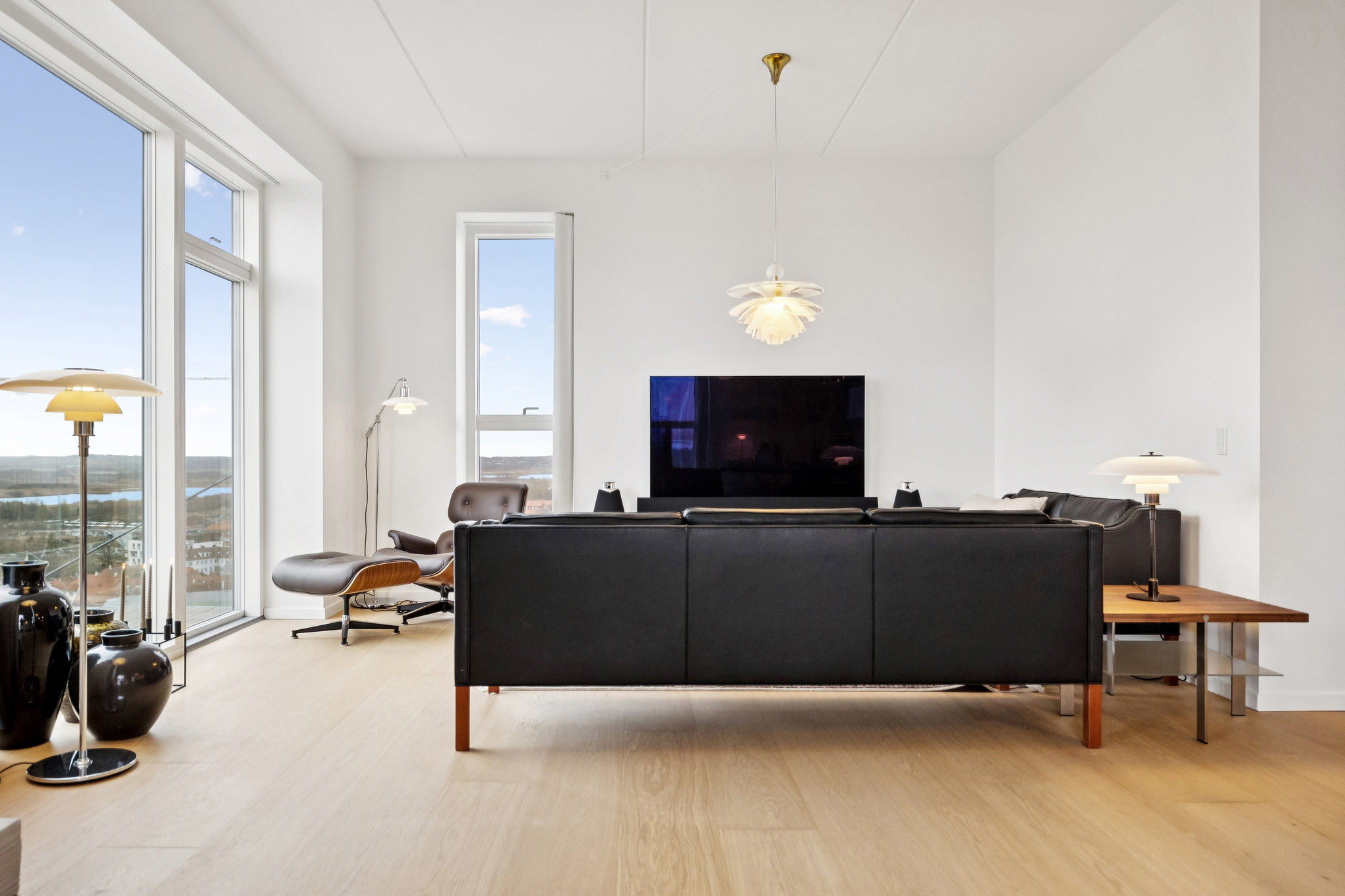 Fremhævet stue billede i fuldskærmstilstand. Billede af Bryghusgade 5, 13. 39., 8900 Randers C