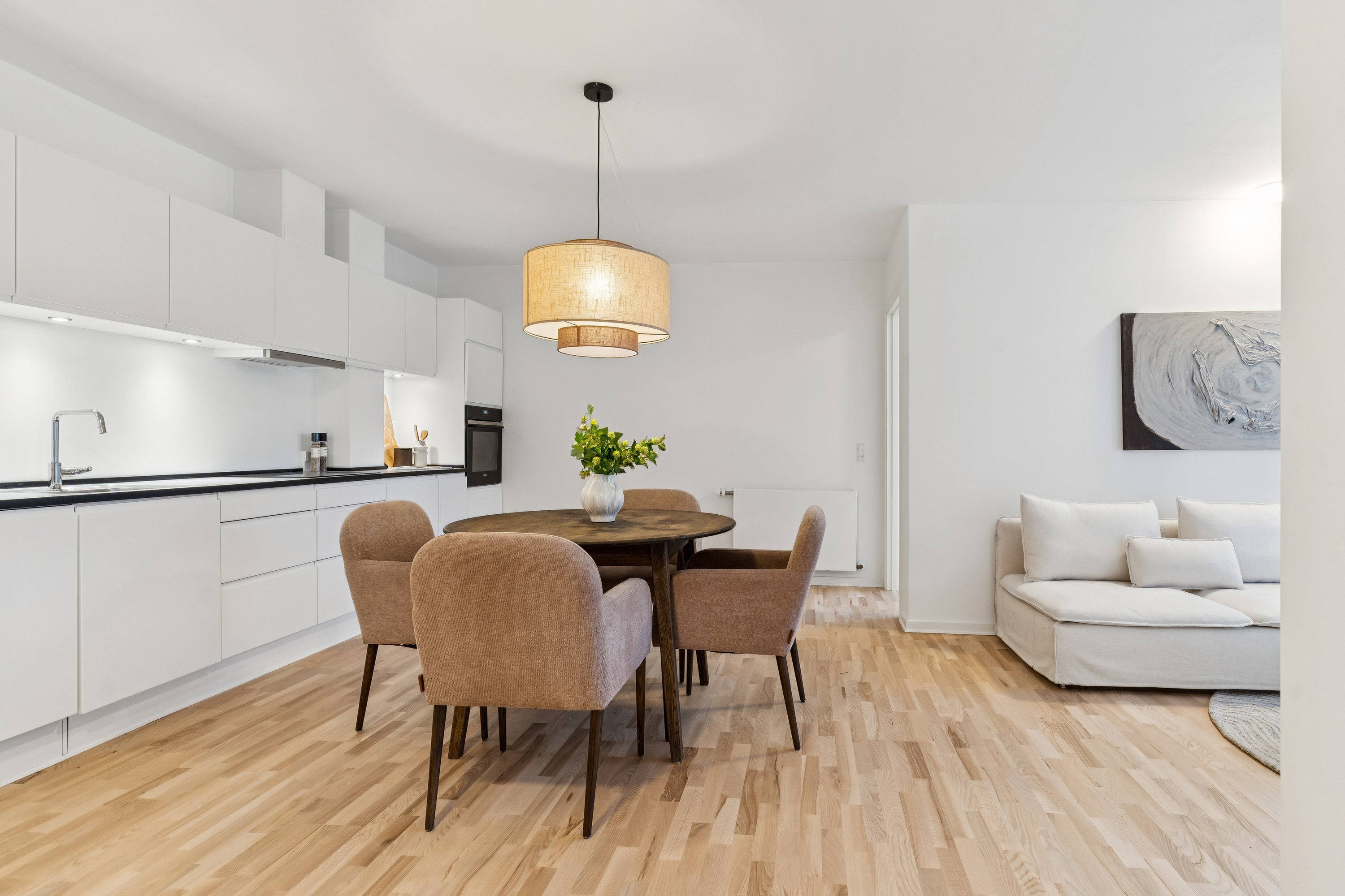 Fremhævet værelse billede i fuldskærmstilstand. Billede af Bagsværd Hovedgade 130A, 1. 3., 2880 Bagsværd