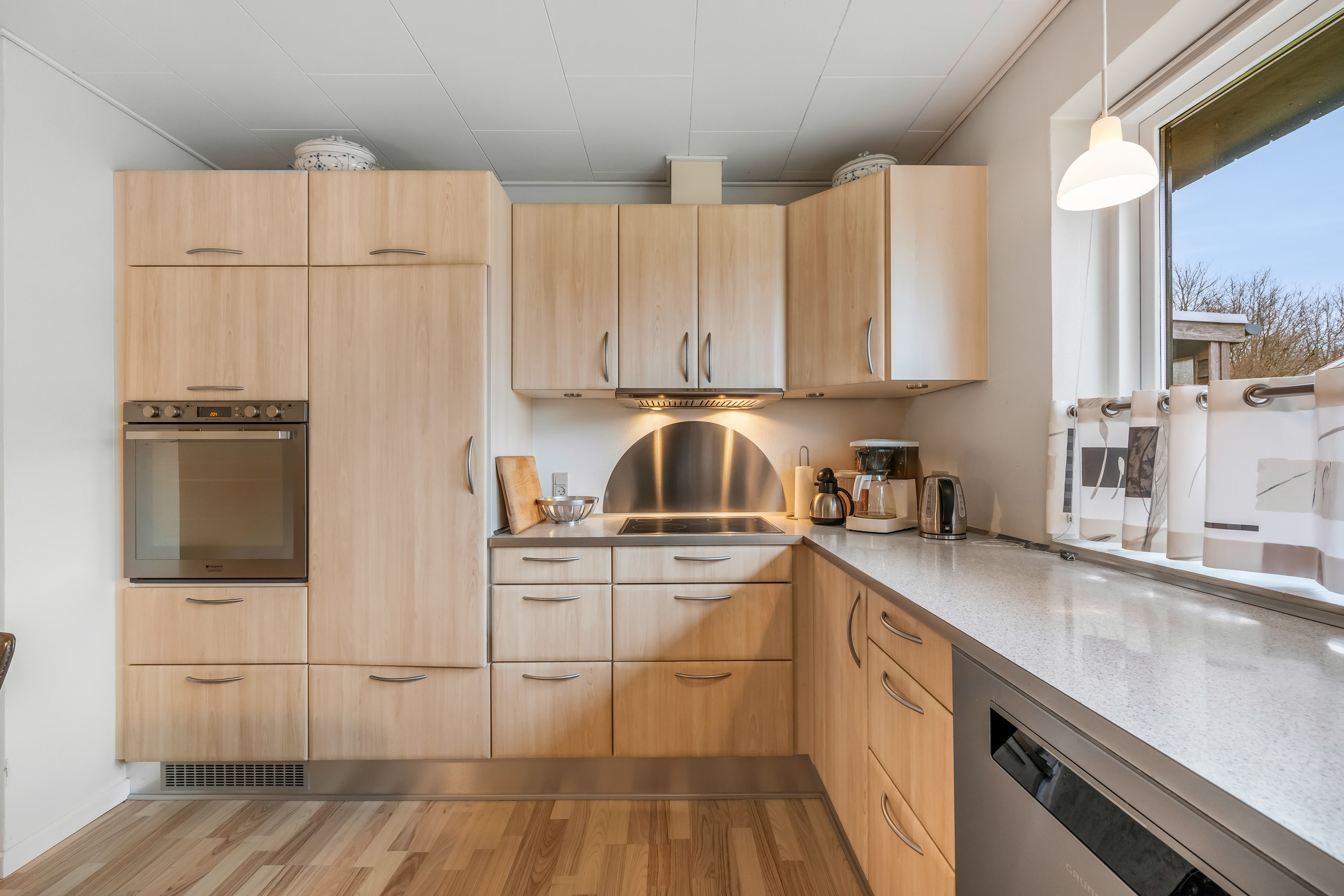 Fremhævet køkken billede i fuldskærmstilstand. Billede af Egevej 1, 6880 Tarm