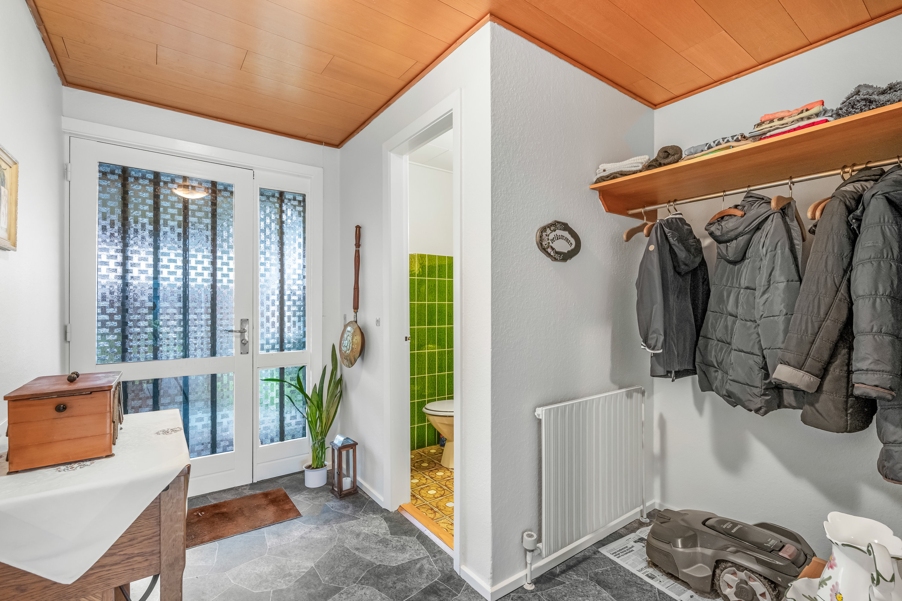 Fremhævet gang billede i fuldskærmstilstand. Billede af Egevej 1, 6880 Tarm