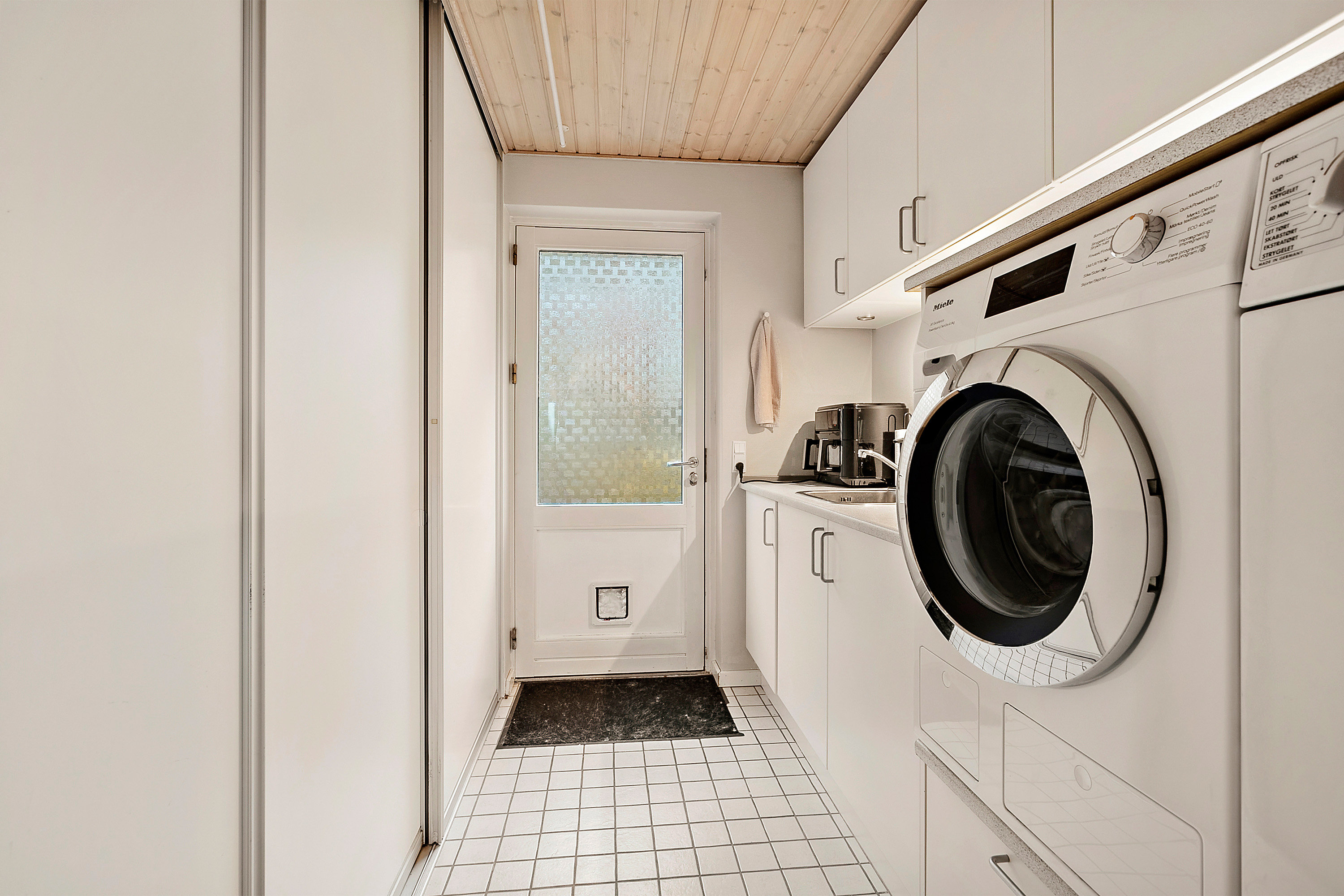 Fremhævet entré billede i fuldskærmstilstand. Billede af Lindbjergparken 113, 6200 Aabenraa