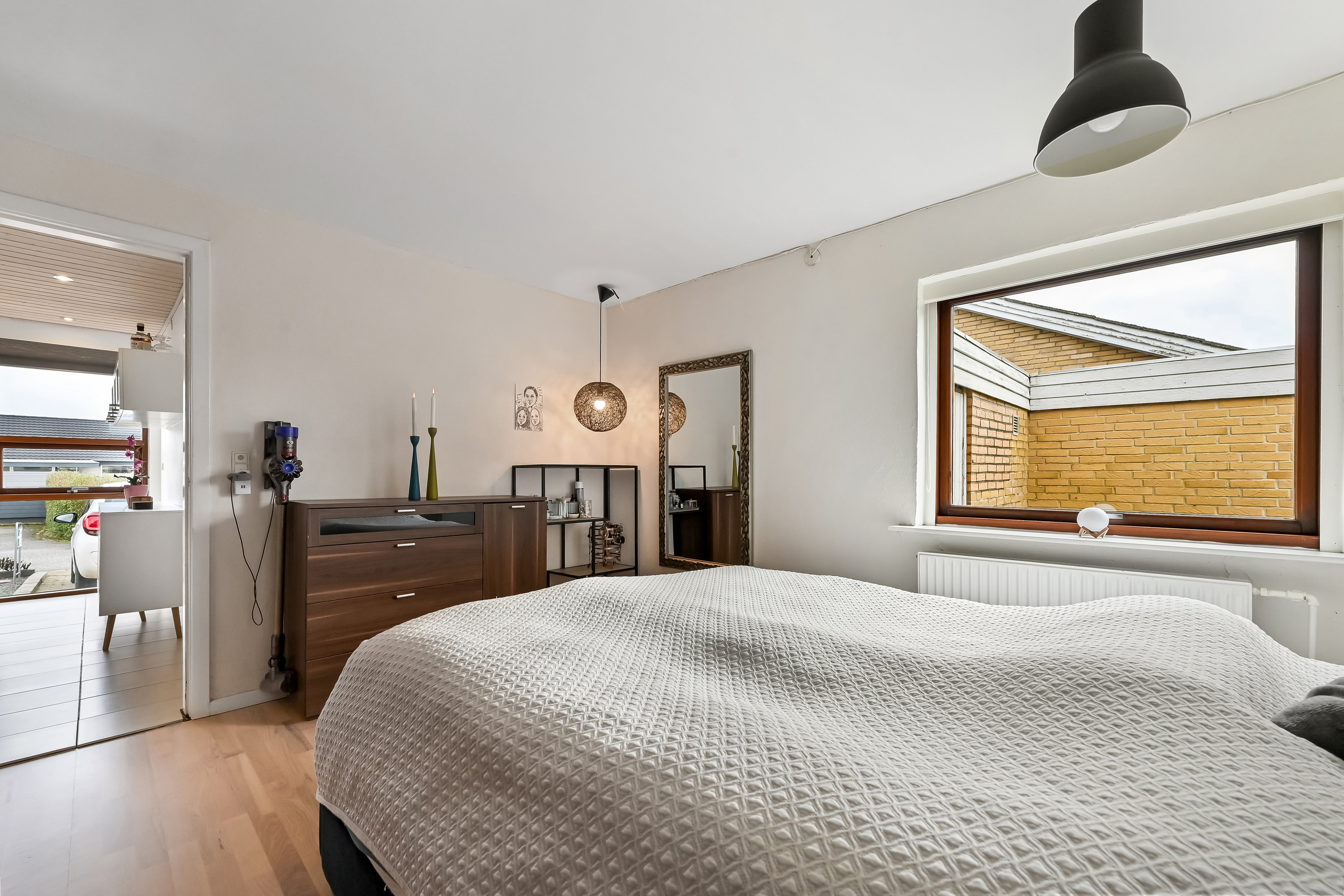 Fremhævet soveværelse billede i fuldskærmstilstand. Billede af Tranekærvej 41, Tjørring, 7400 Herning