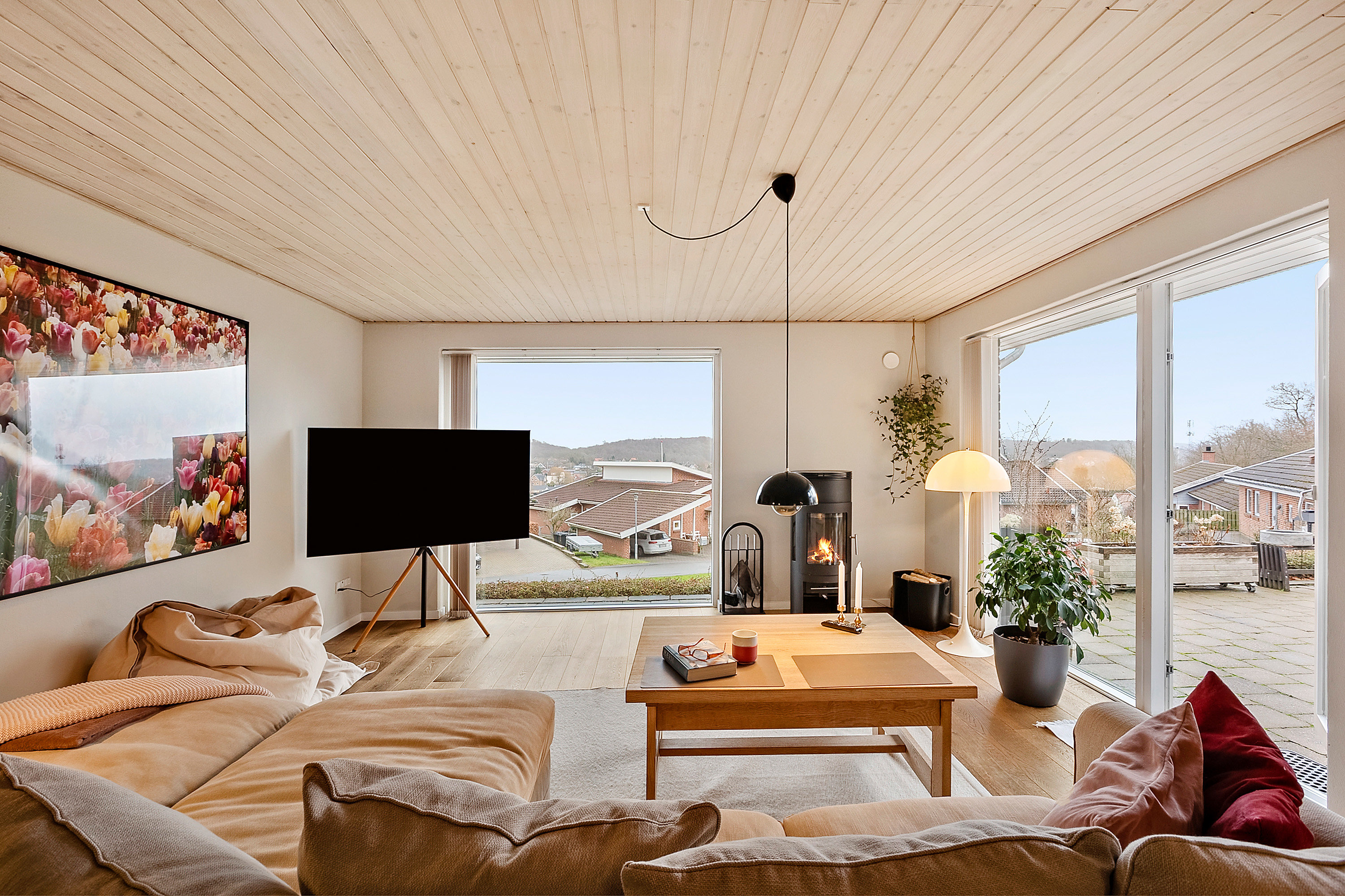 Fremhævet stue billede i fuldskærmstilstand. Billede af Lindbjergparken 113, 6200 Aabenraa