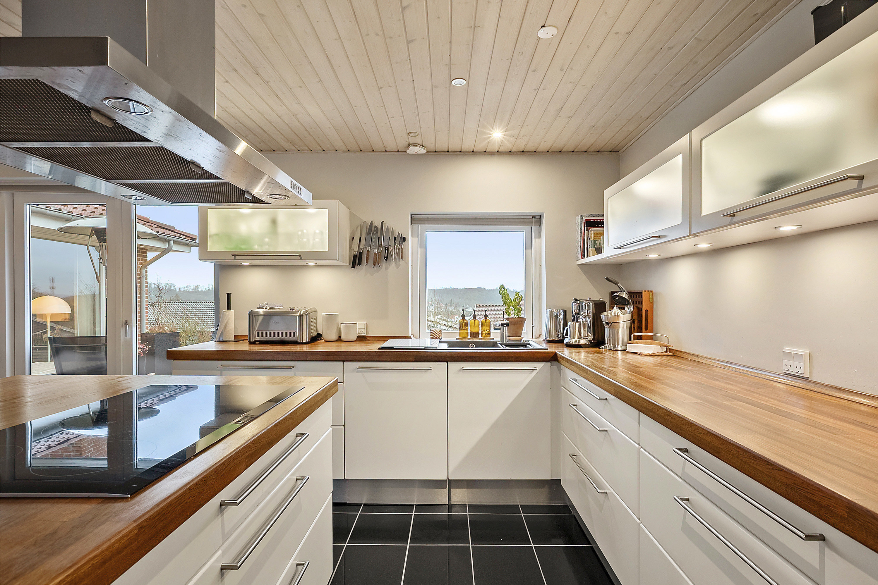 Fremhævet køkken billede i fuldskærmstilstand. Billede af Lindbjergparken 113, 6200 Aabenraa