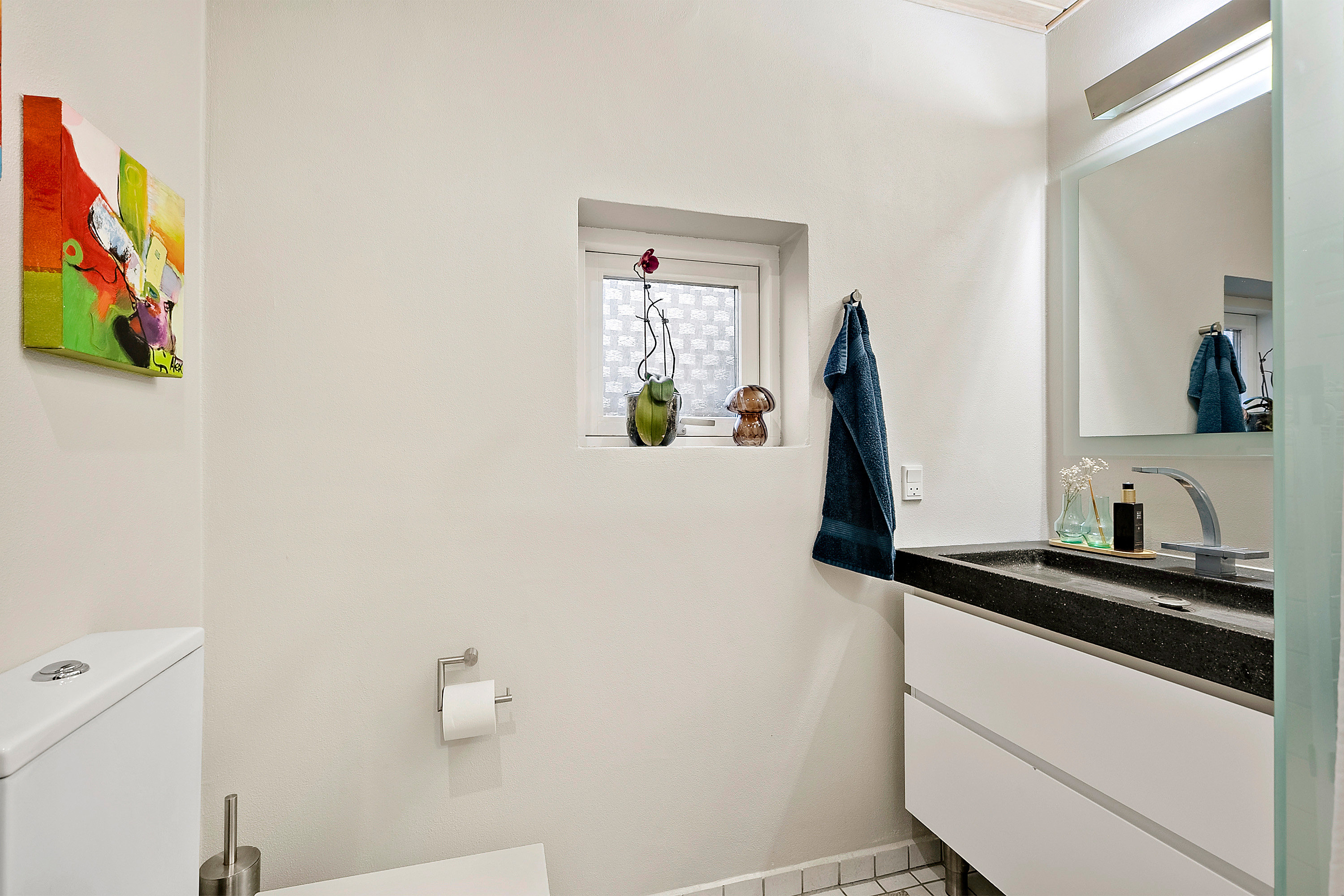 Fremhævet badeværelse billede i fuldskærmstilstand. Billede af Lindbjergparken 113, 6200 Aabenraa