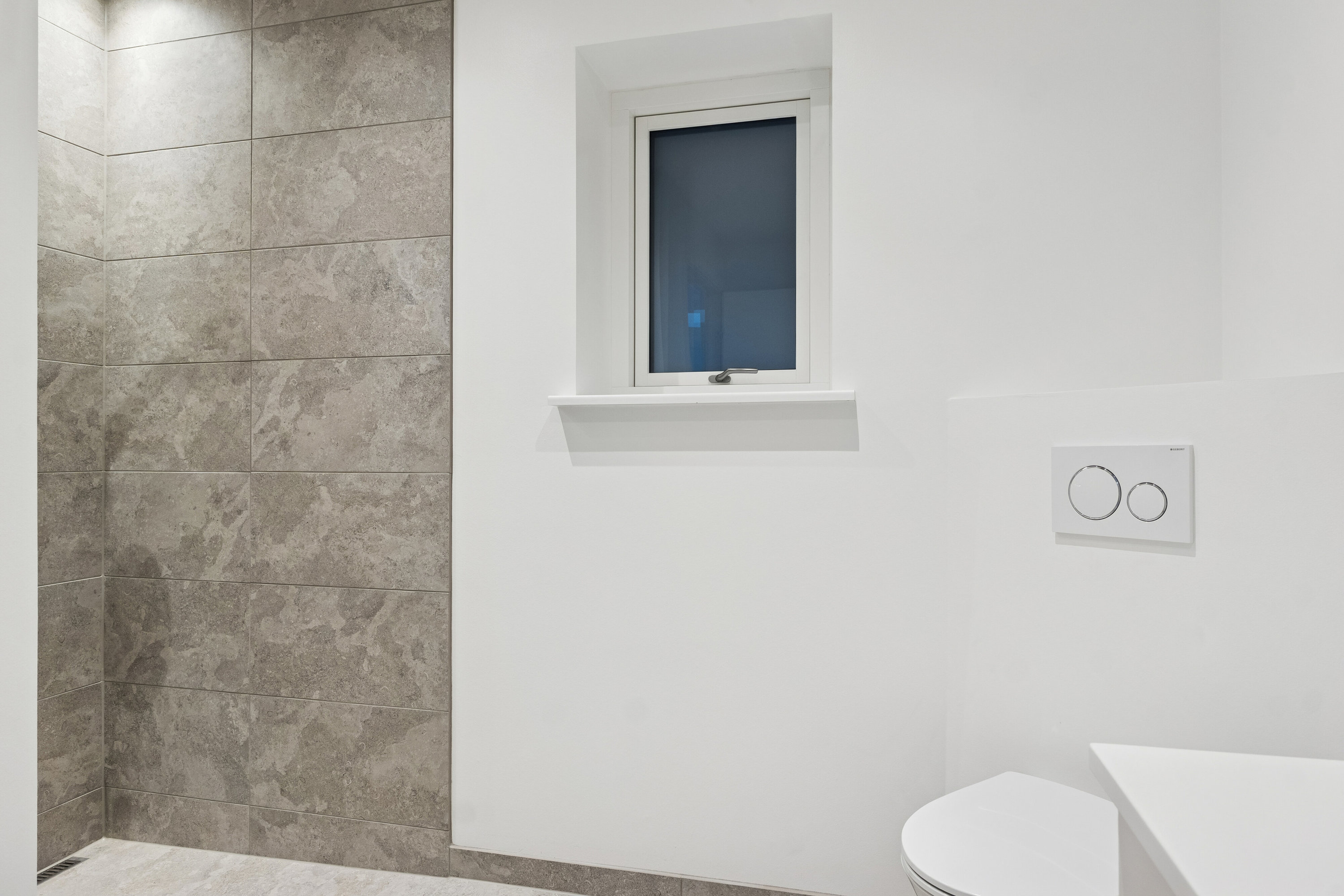 Fremhævet badeværelse billede i fuldskærmstilstand. Billede af Troelstrup Bygade 2F, 4690 Haslev