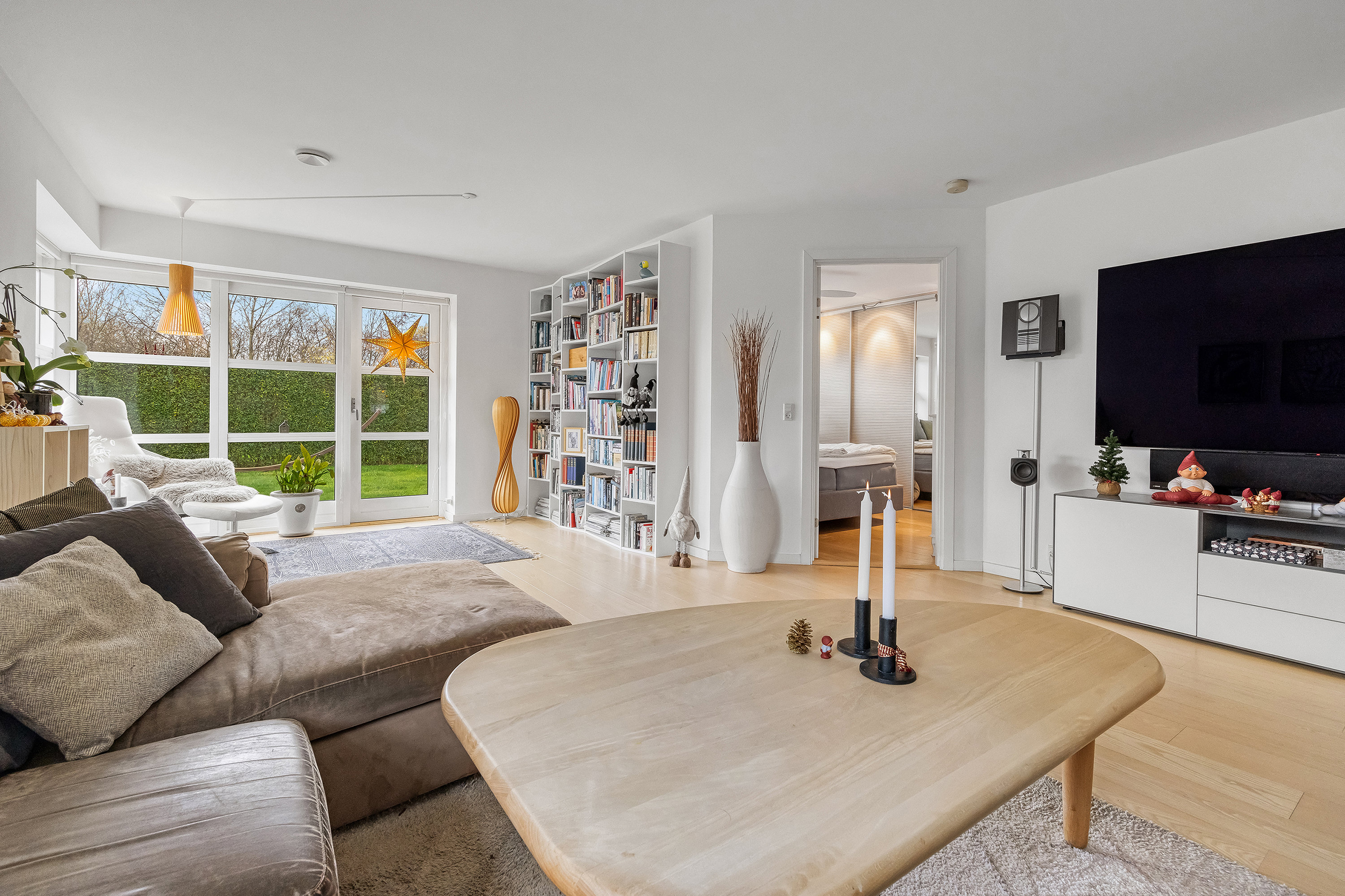 Fremhævet stue billede i fuldskærmstilstand. Billede af Gyldenstens Vænge 18, 3600 Frederikssund