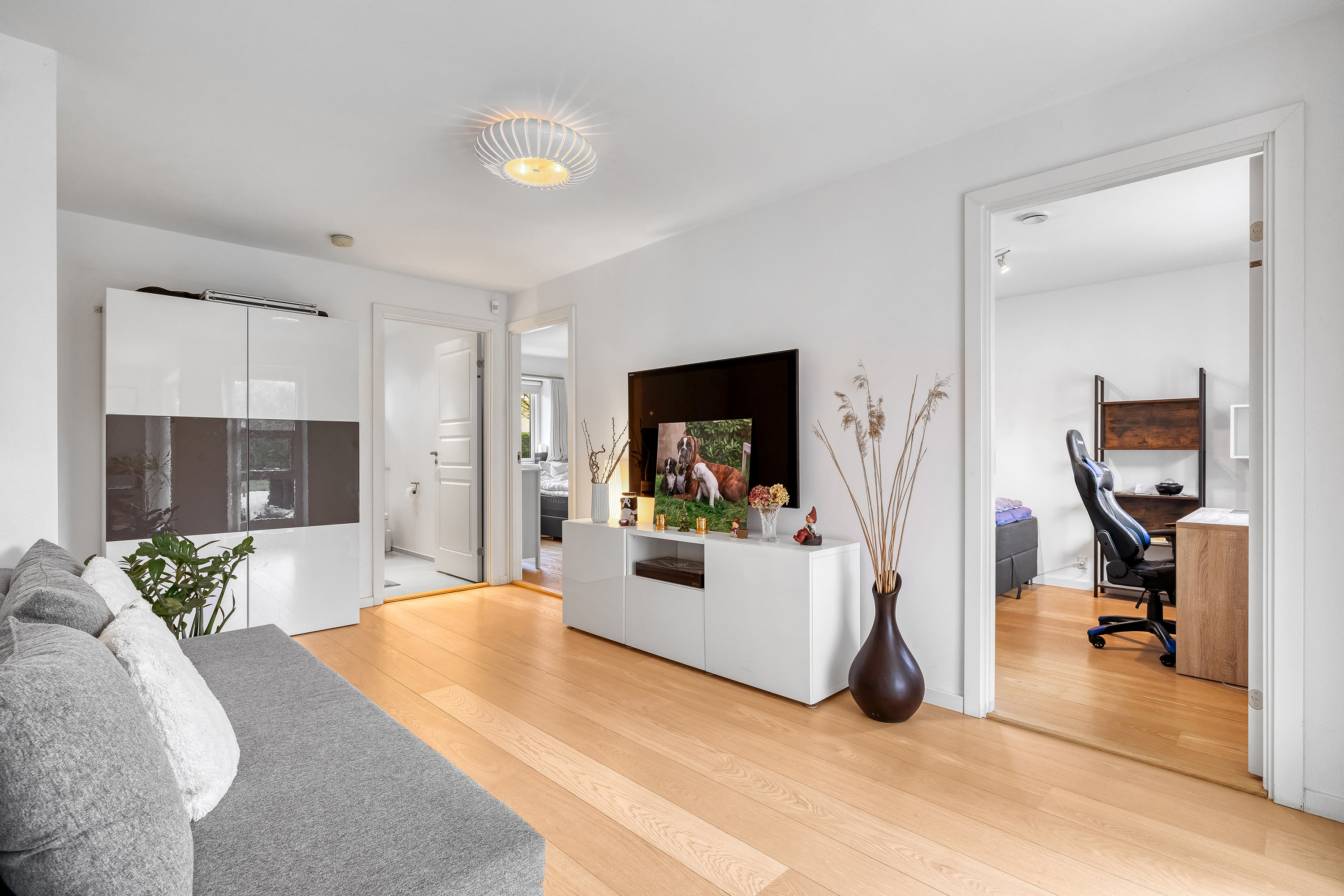 Fremhævet alrum billede i fuldskærmstilstand. Billede af Gyldenstens Vænge 18, 3600 Frederikssund