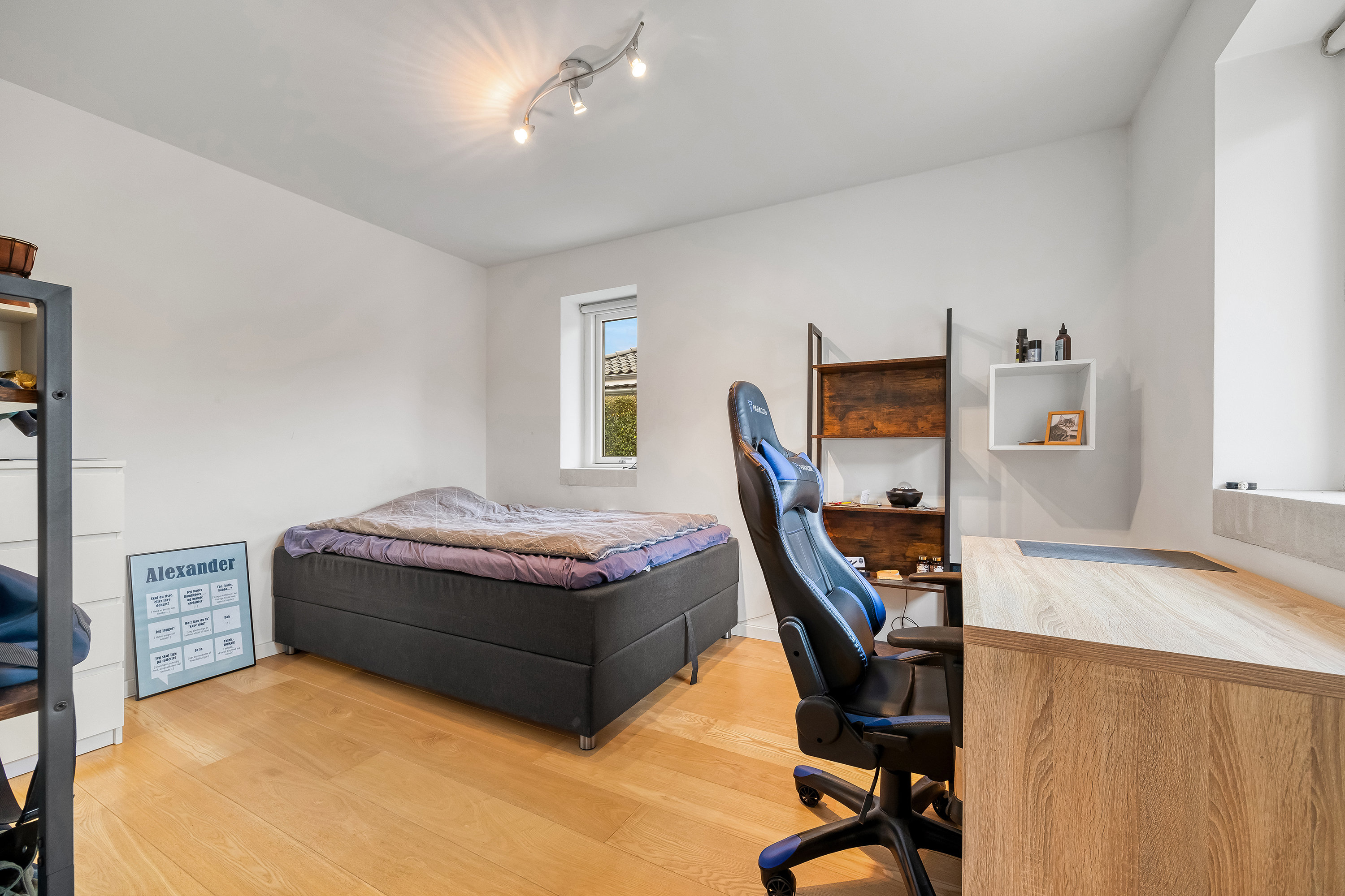 Fremhævet værelse billede i fuldskærmstilstand. Billede af Gyldenstens Vænge 18, 3600 Frederikssund