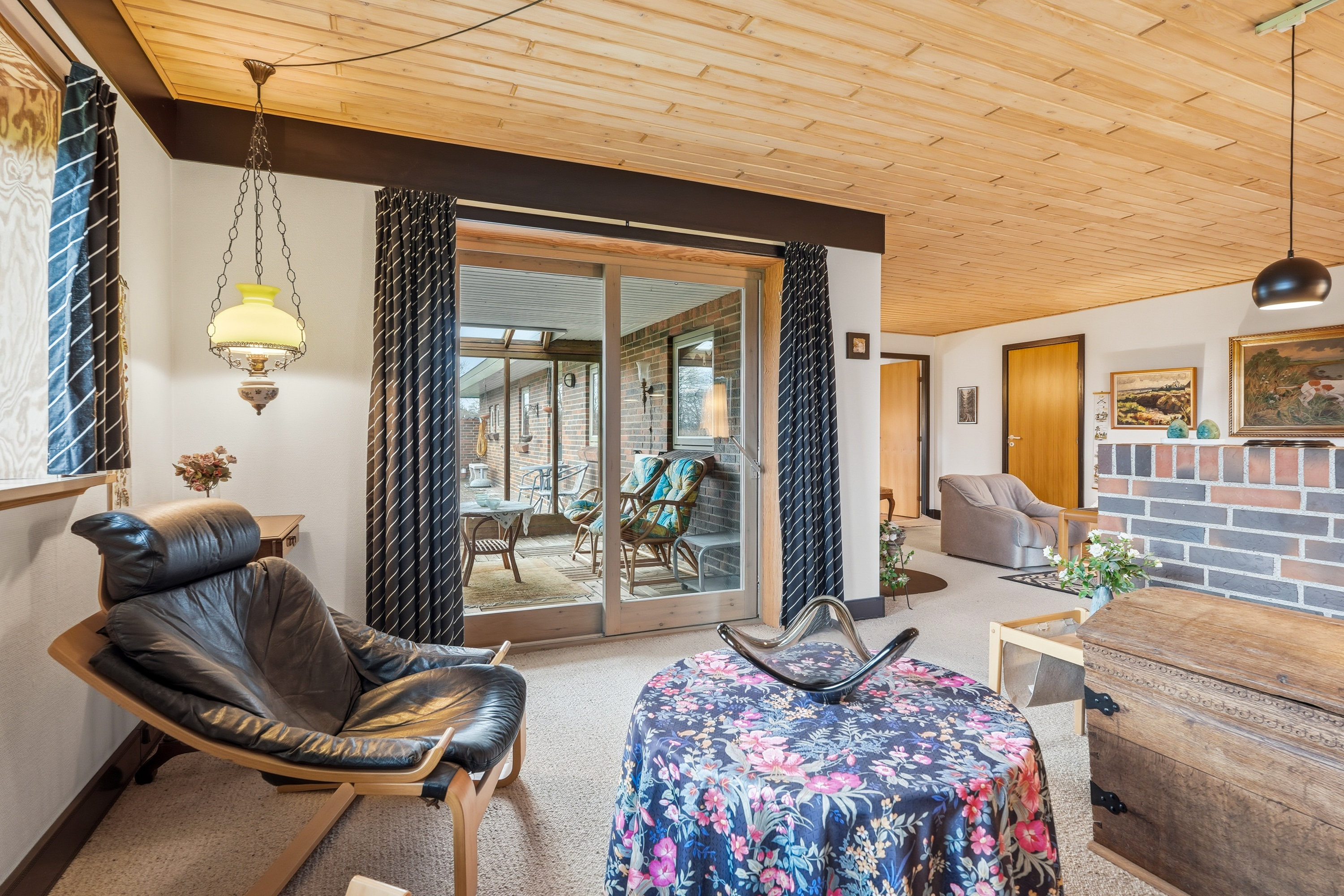 Fremhævet stue billede i fuldskærmstilstand. Billede af Skolebakken 6, Roerslev, 5450 Otterup