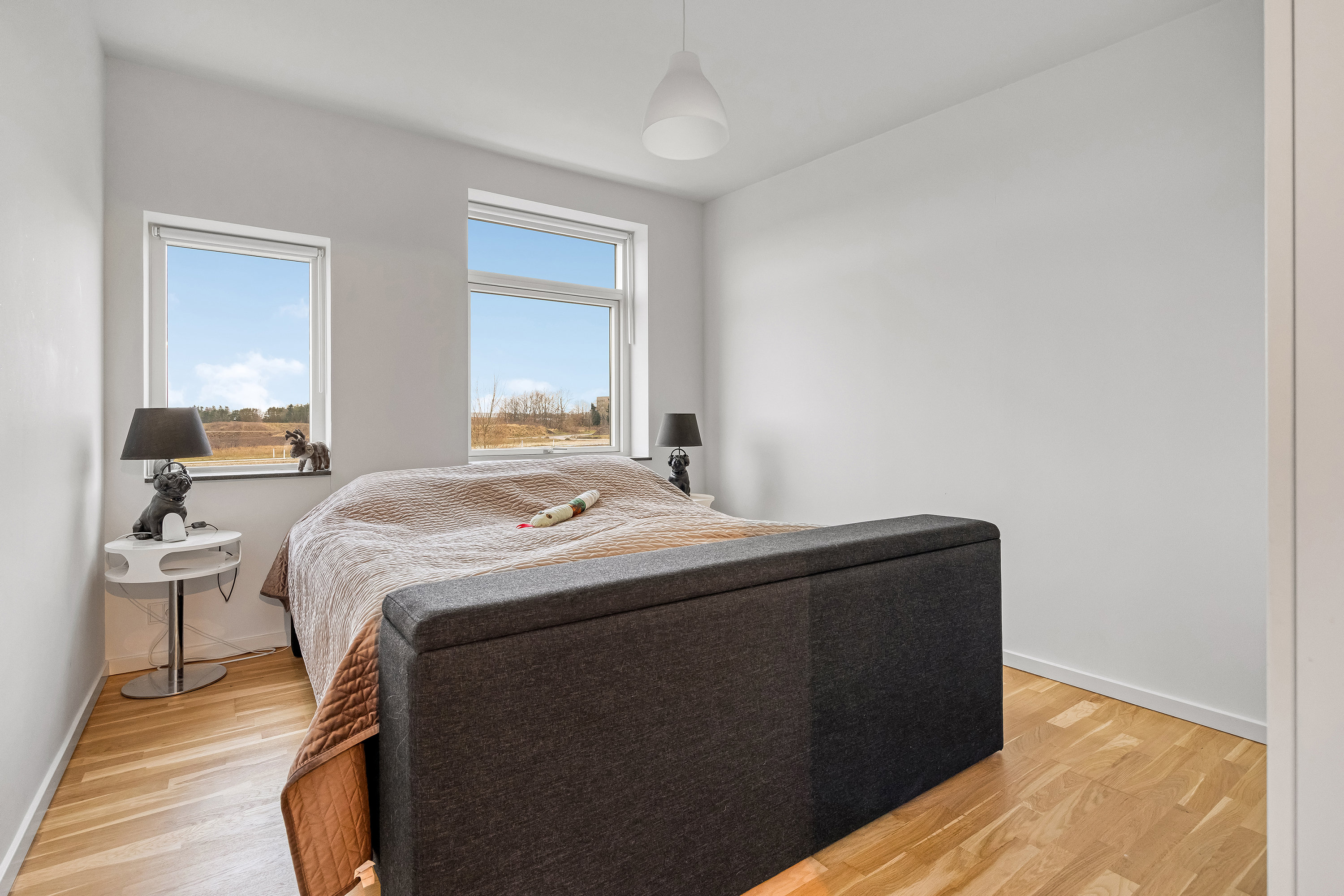 Fremhævet soveværelse billede i fuldskærmstilstand. Billede af Okavangovej 18, Vinge, 3600 Frederikssund