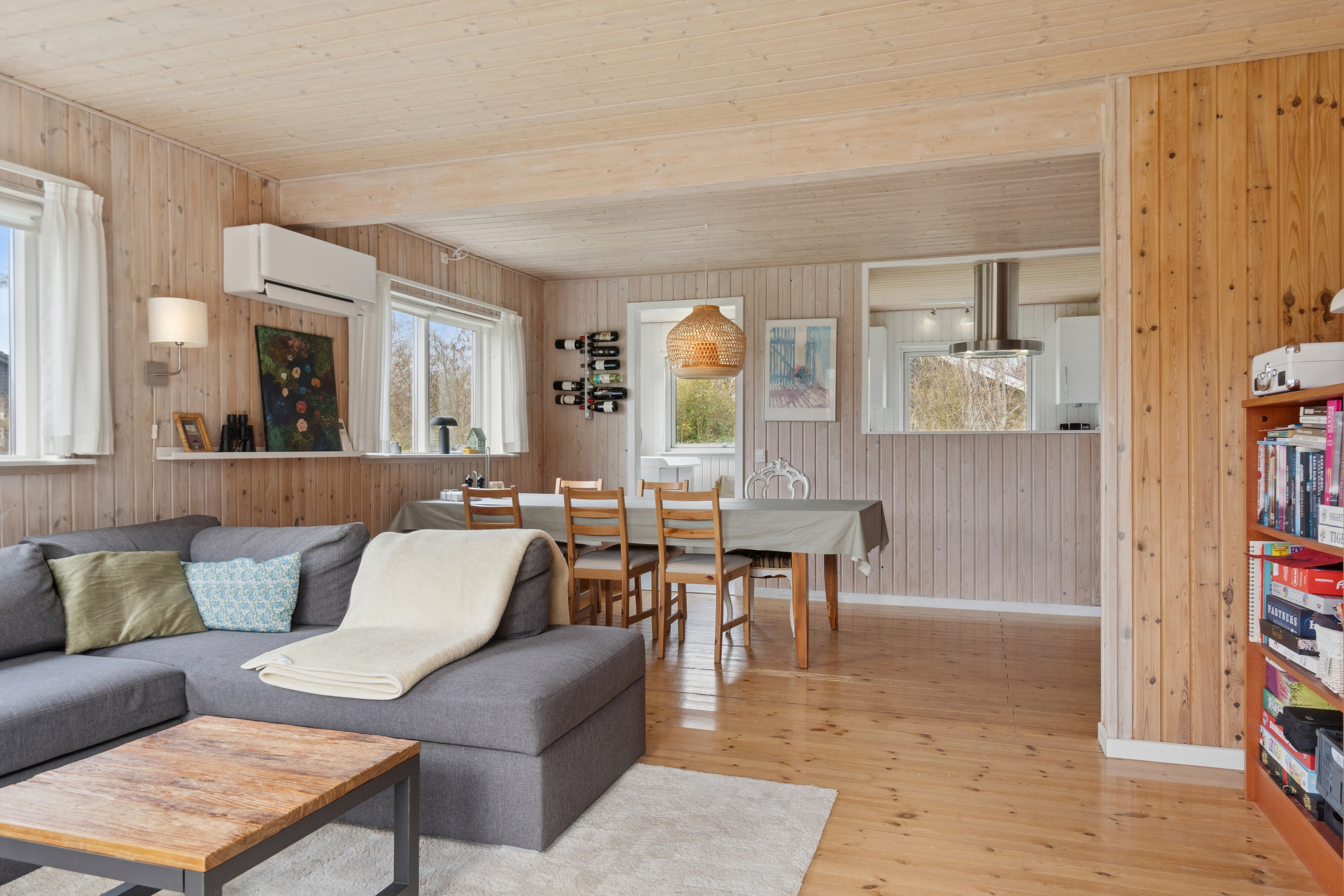 Fremhævet stue billede i fuldskærmstilstand. Billede af Musvitvej 4, Kirke Stillinge, 4200 Slagelse