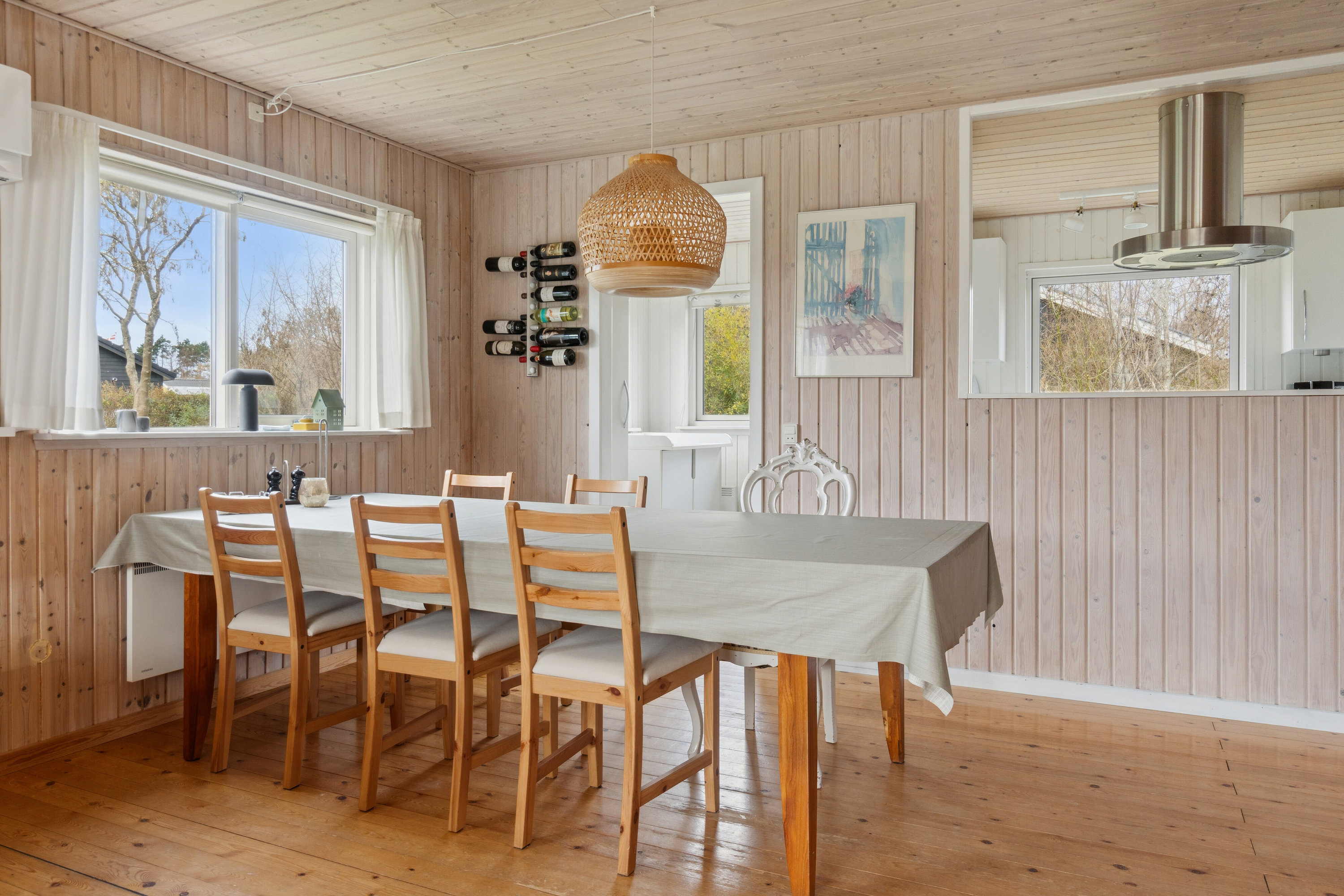 Fremhævet spisestue billede i fuldskærmstilstand. Billede af Musvitvej 4, Kirke Stillinge, 4200 Slagelse