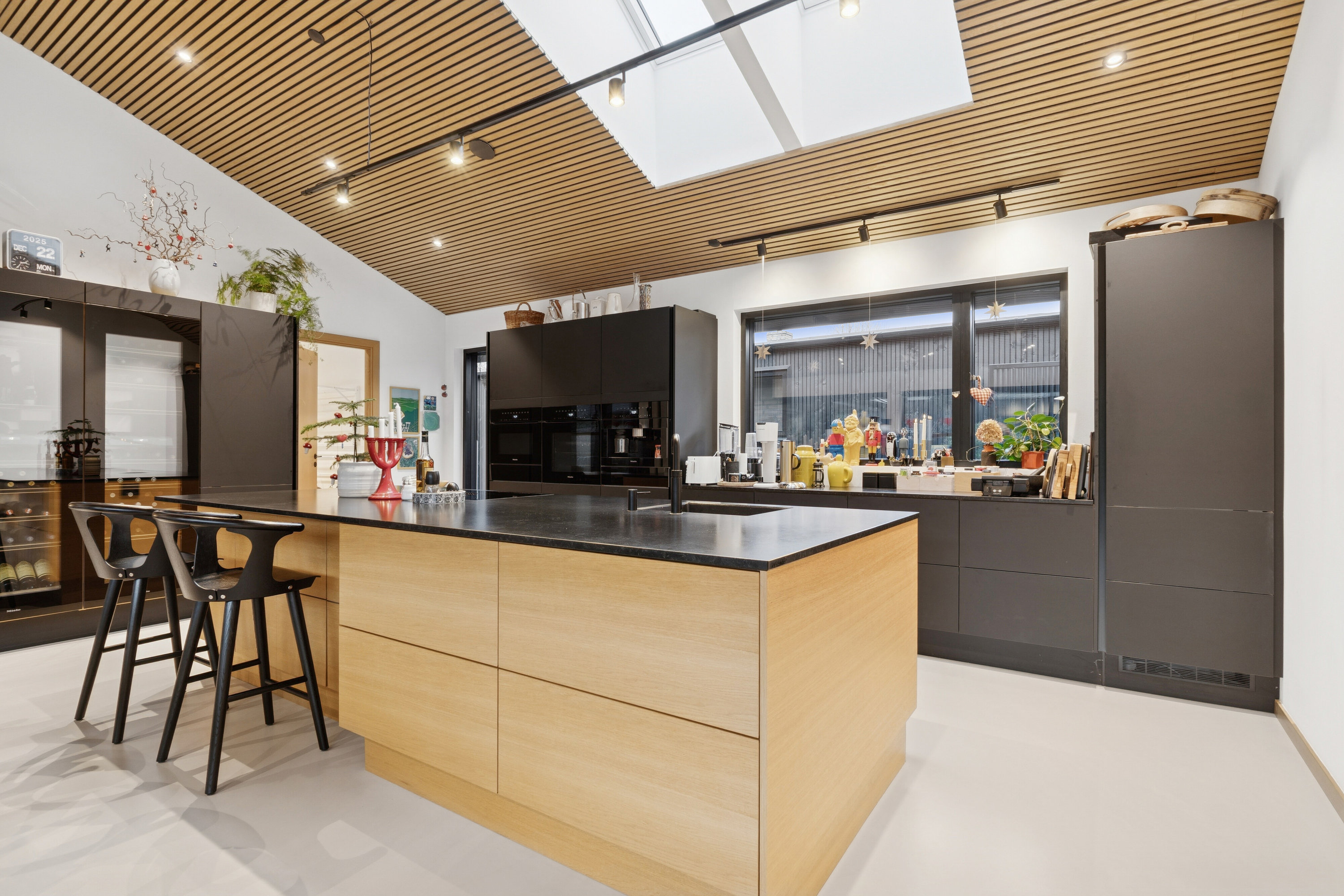 Fremhævet køkken billede i fuldskærmstilstand. Billede af Søndervej 38A, 2830 Virum