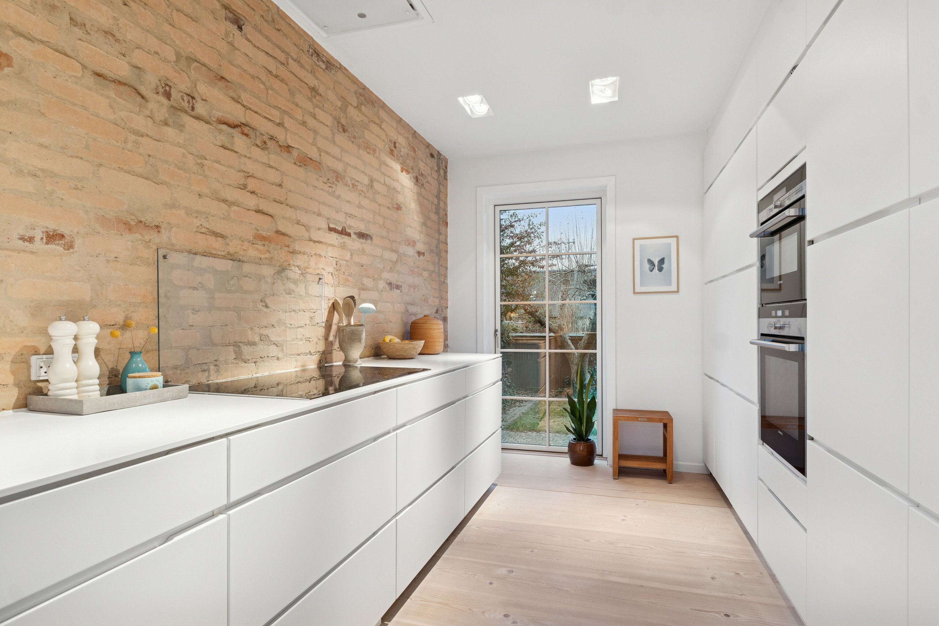 Fremhævet køkken billede i fuldskærmstilstand. Billede af Søndervej 21, 2830 Virum